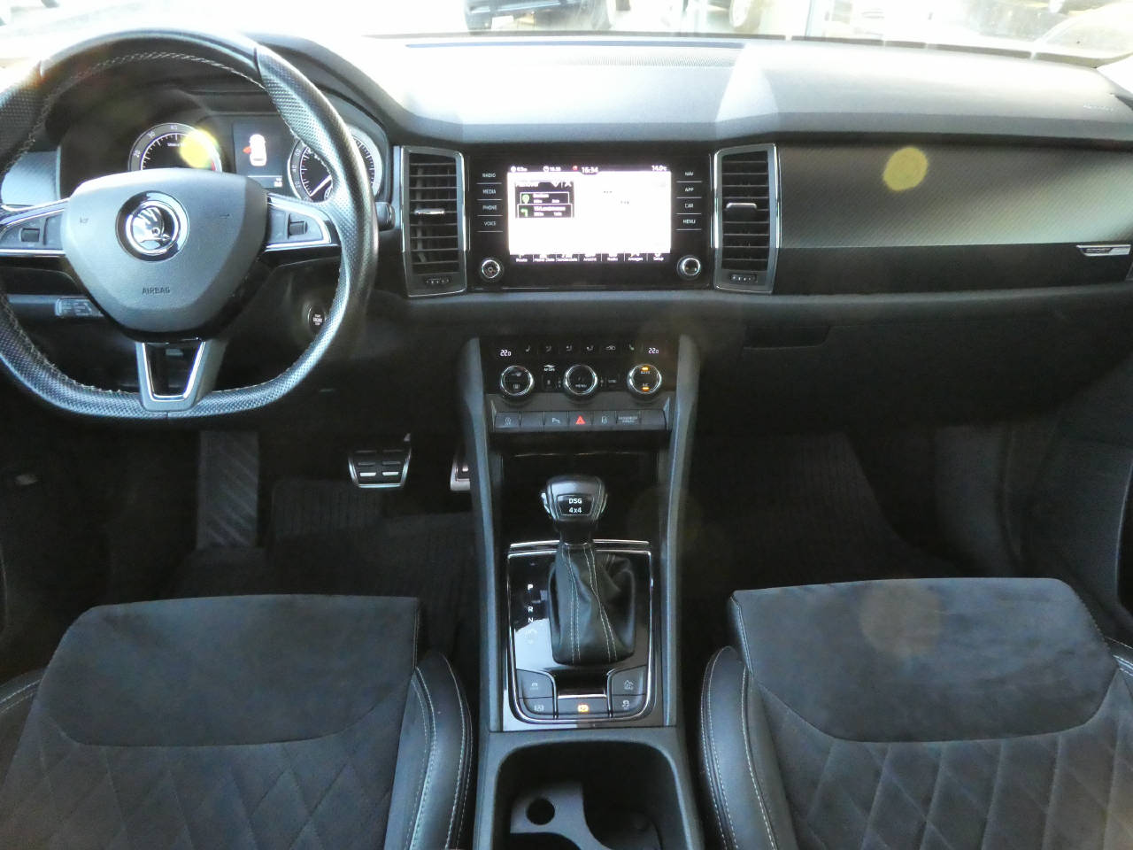 SKODA Kodiaq 2.0 TSI Sportline DSG-image-13