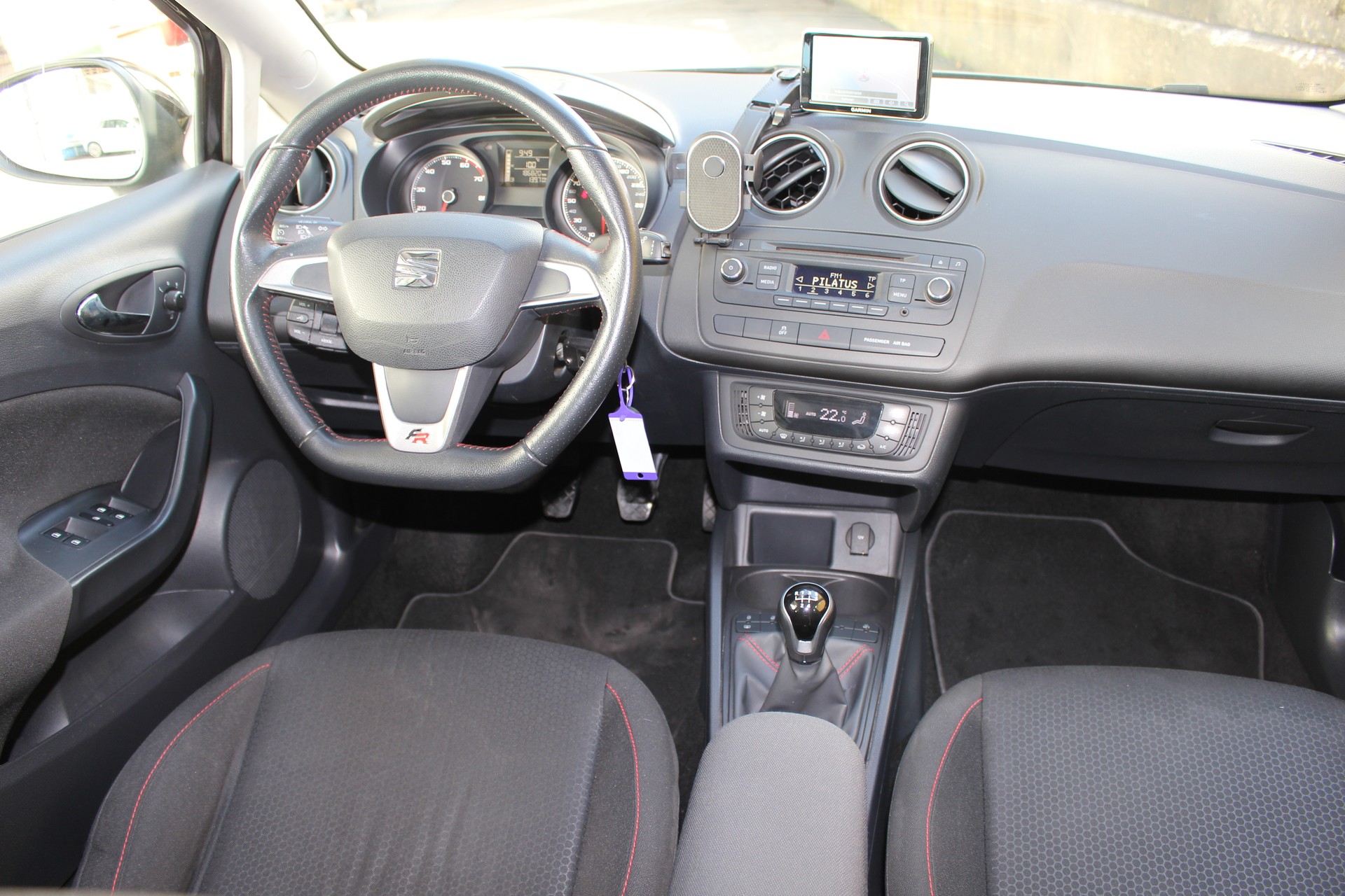 SEAT Ibiza 1.2 TSI FR Viva-image-4