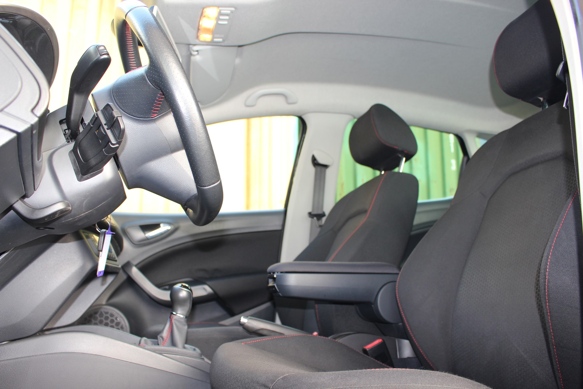 SEAT Ibiza 1.2 TSI FR Viva-image-8
