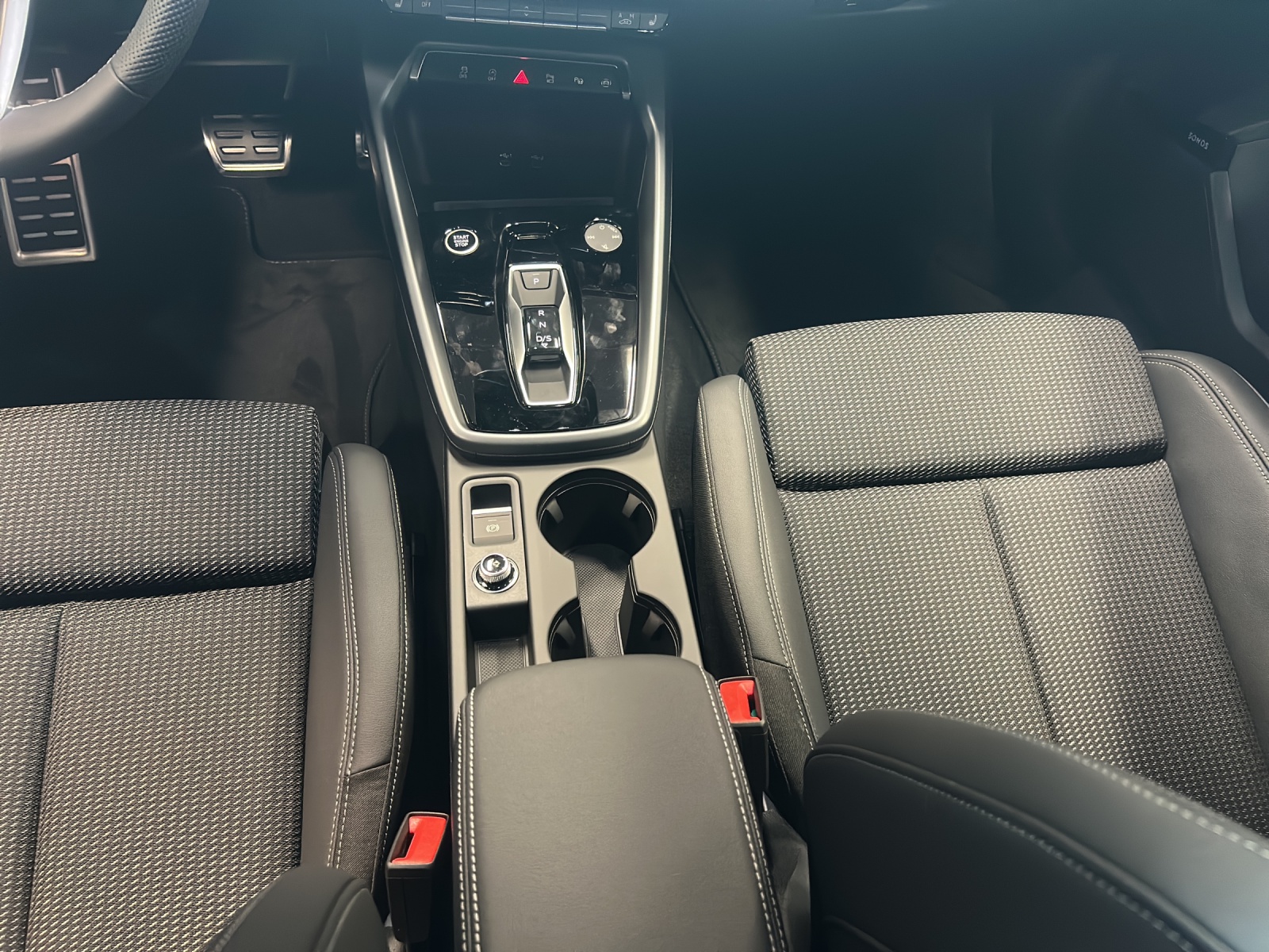 AUDI A3 Sportback TFSI 110 kW Attraction S tronic-image-10