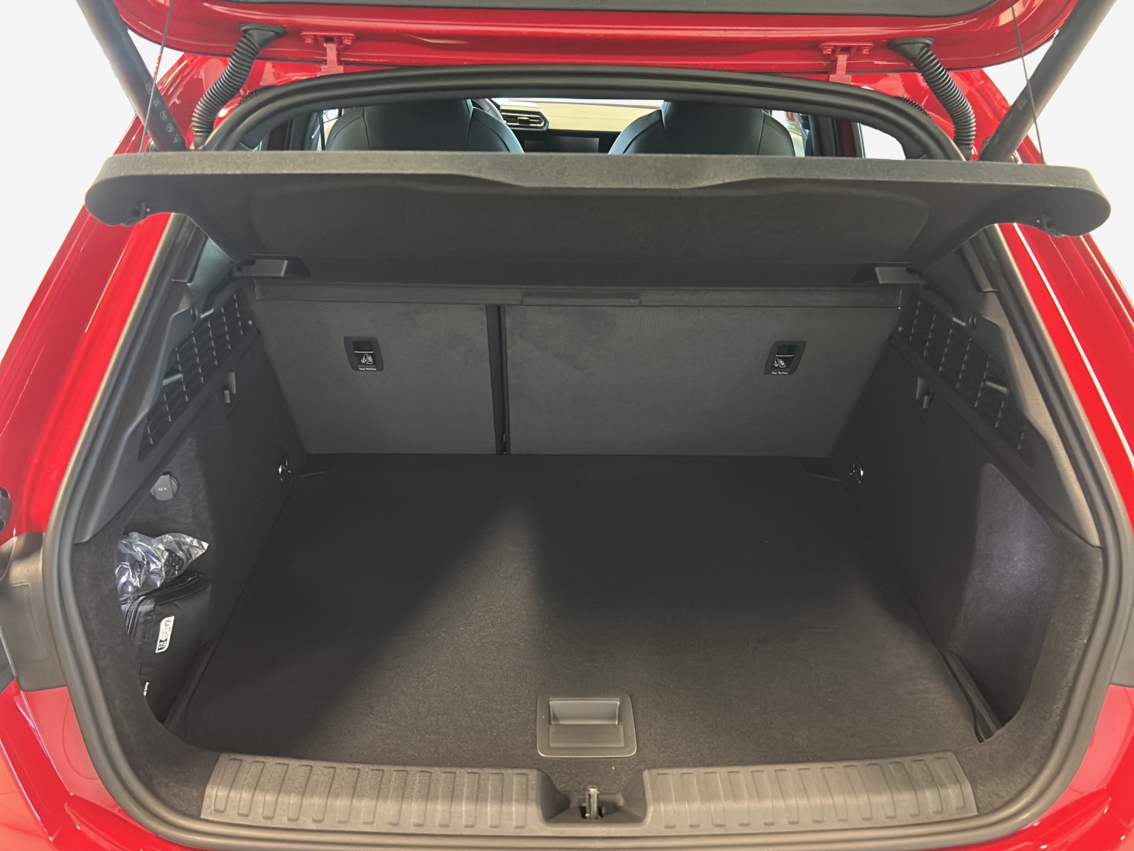 AUDI A3 Sportback TFSI 110 kW Attraction S tronic-image-12