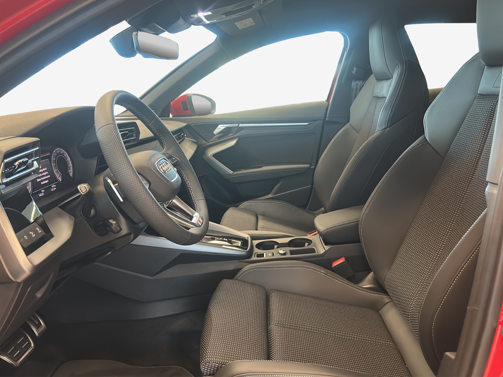 AUDI A3 Sportback TFSI 110 kW Attraction S tronic-image-7