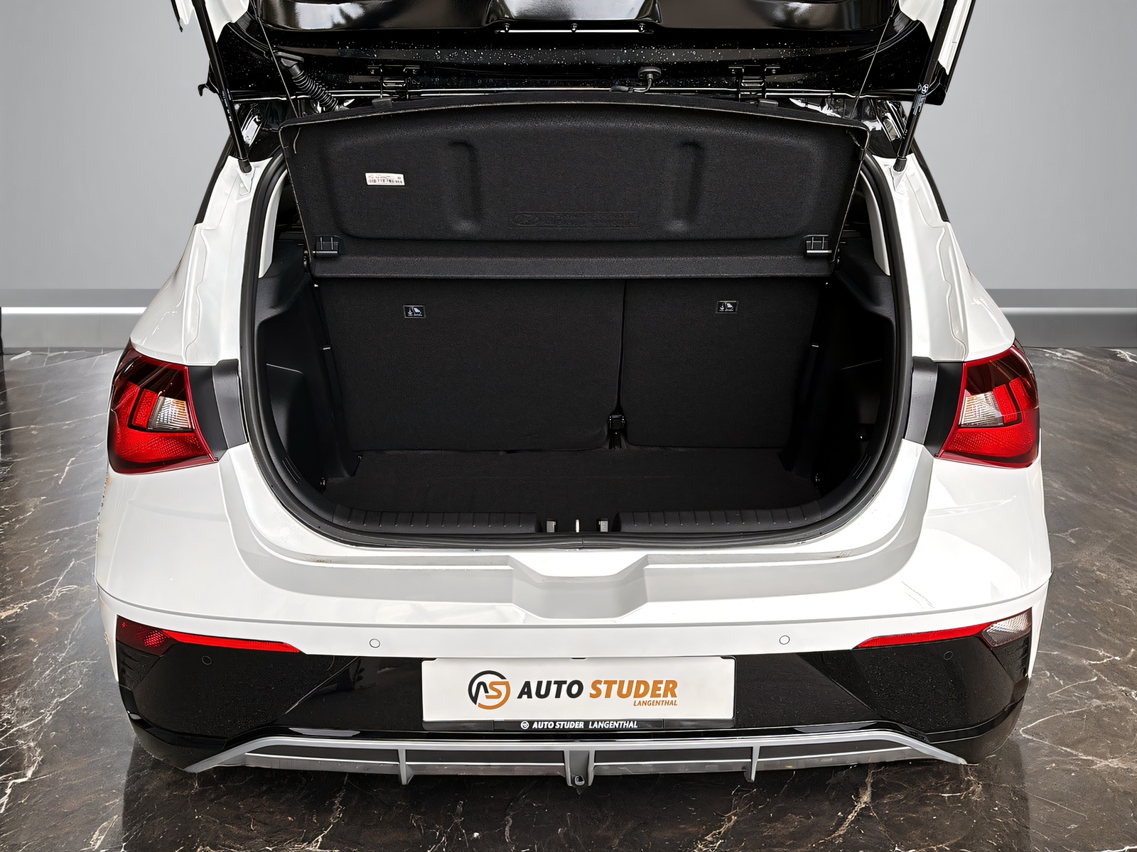 HYUNDAI i20 1.0 T-GDi Amplia-image-6