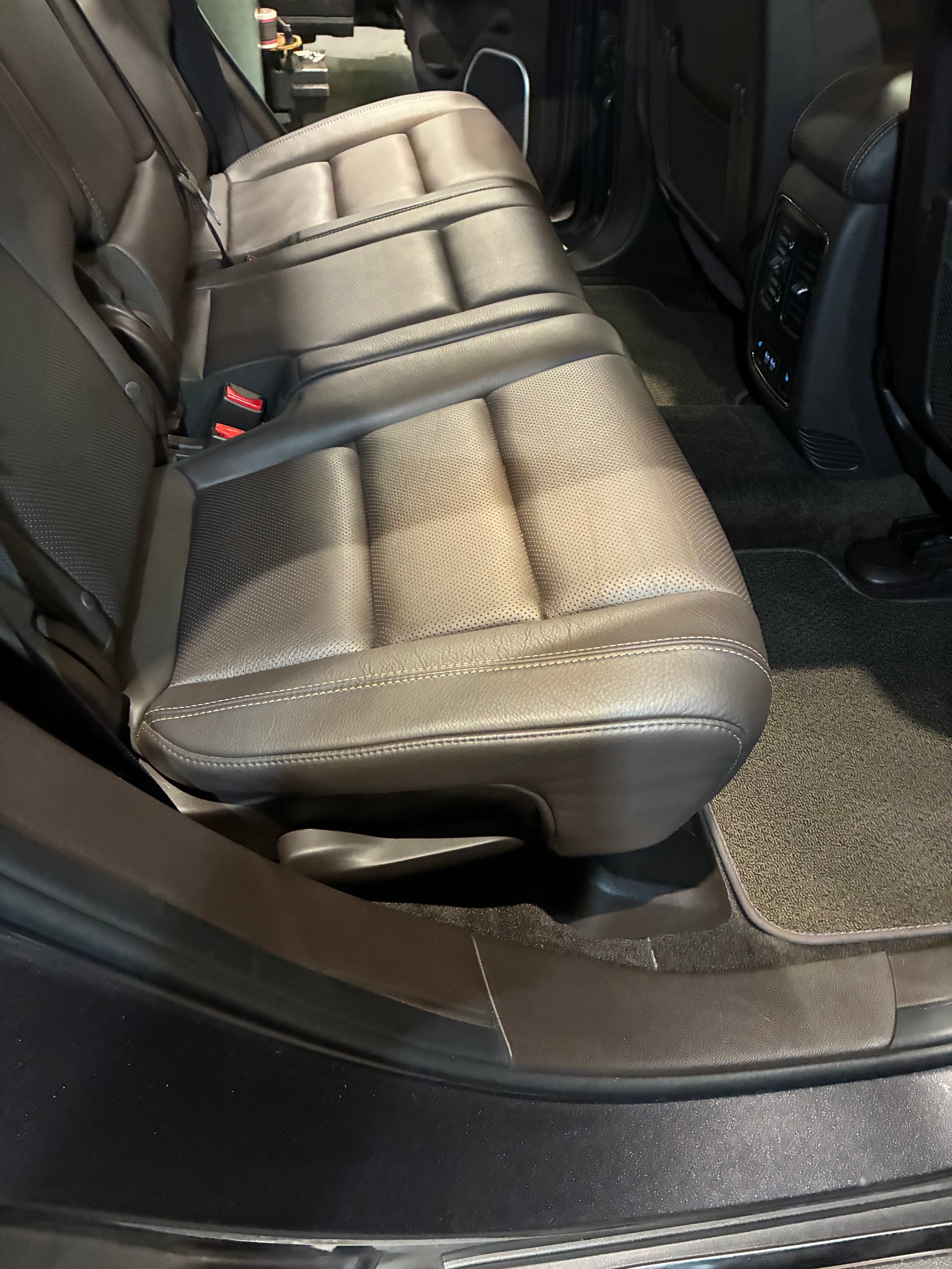 JEEP Grand Cherokee 3.0 CRD Summit Automatic-image-8
