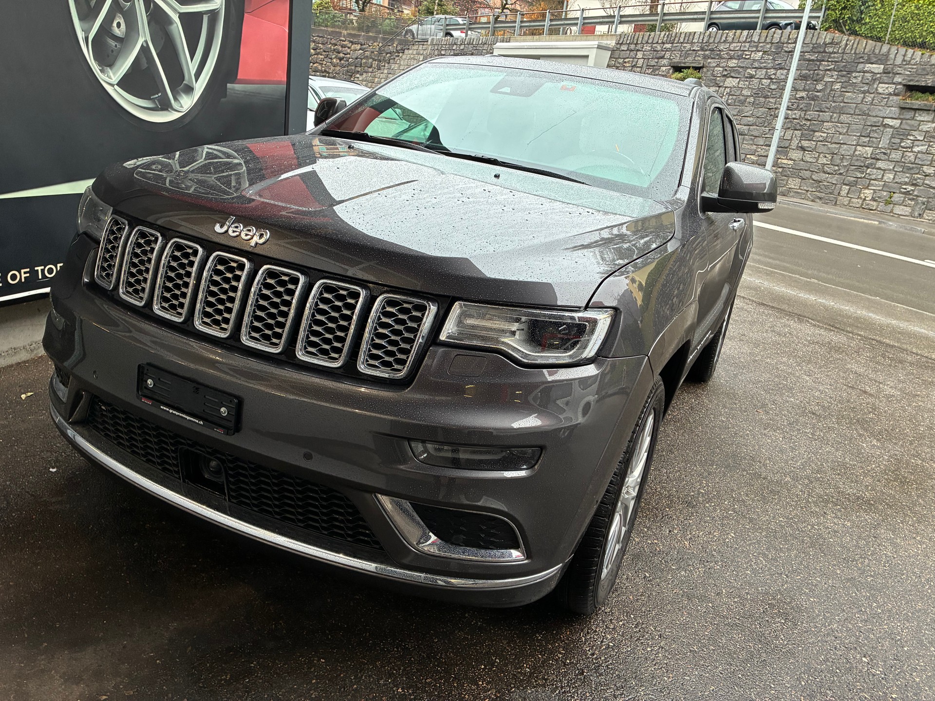 JEEP Grand Cherokee 3.0 CRD Summit Automatic-image-1