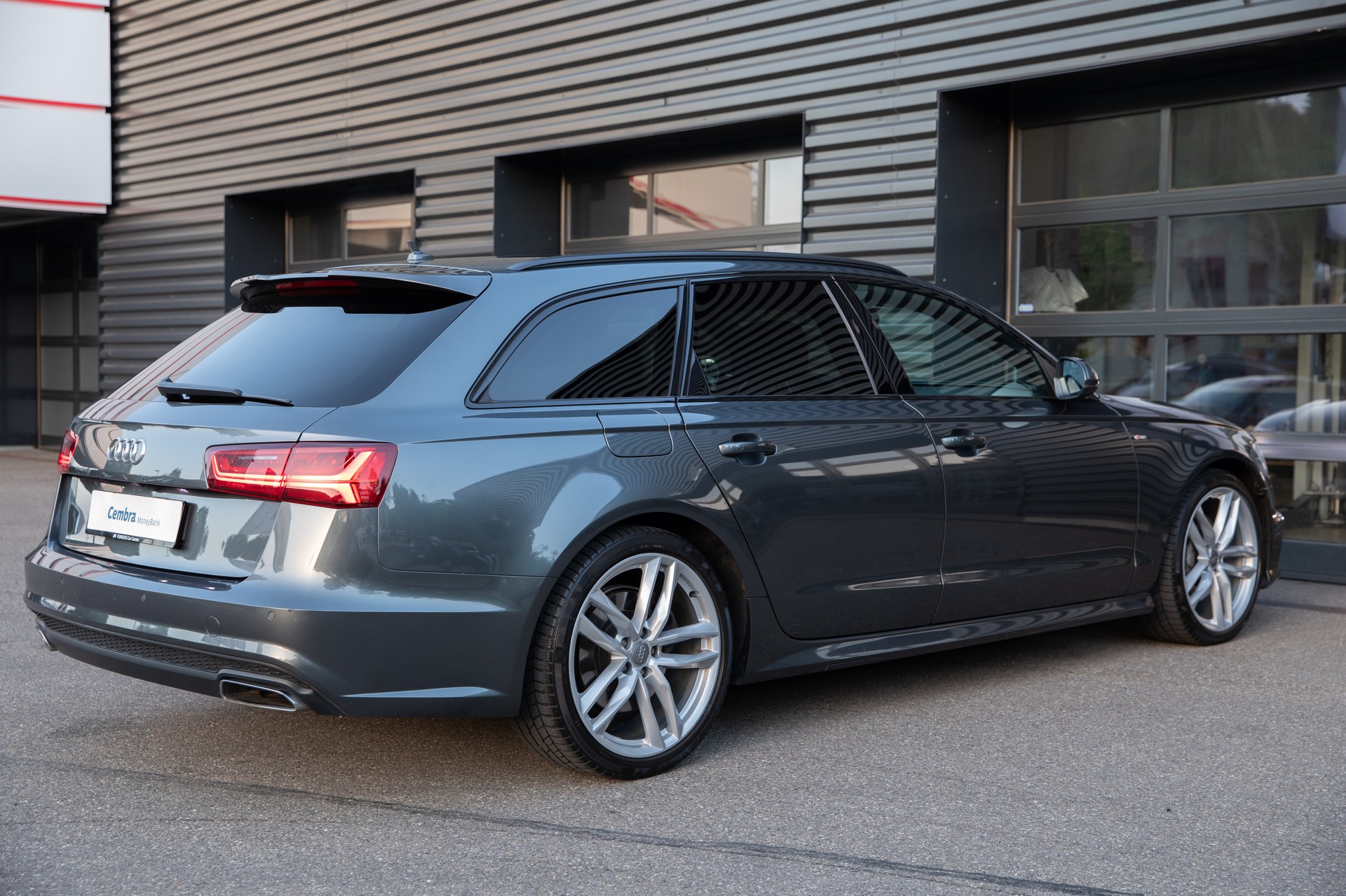 AUDI A6 Avant 3.0 TDI V6 quattro S-tronic-image-4