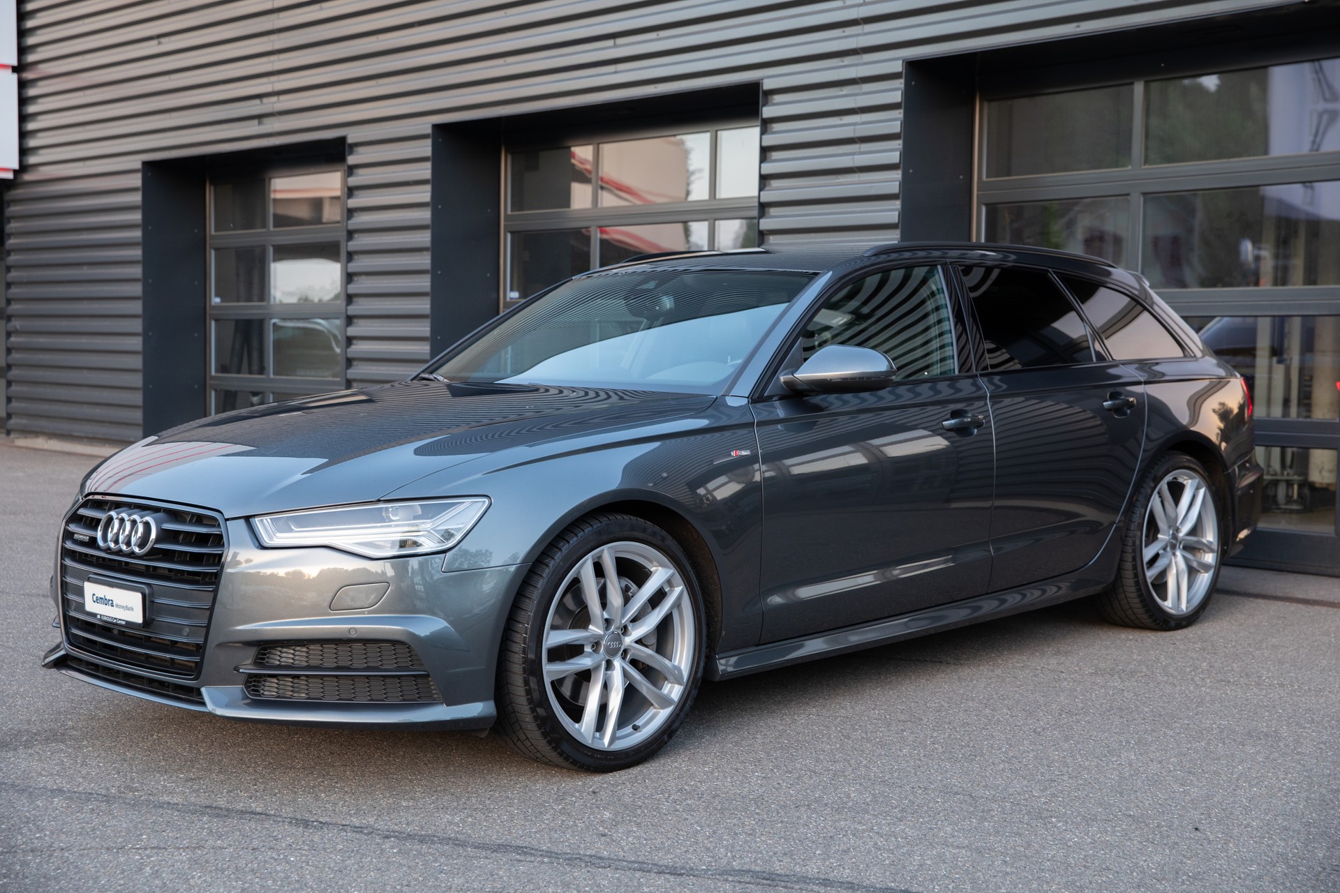 AUDI A6 Avant 3.0 TDI V6 quattro S-tronic
