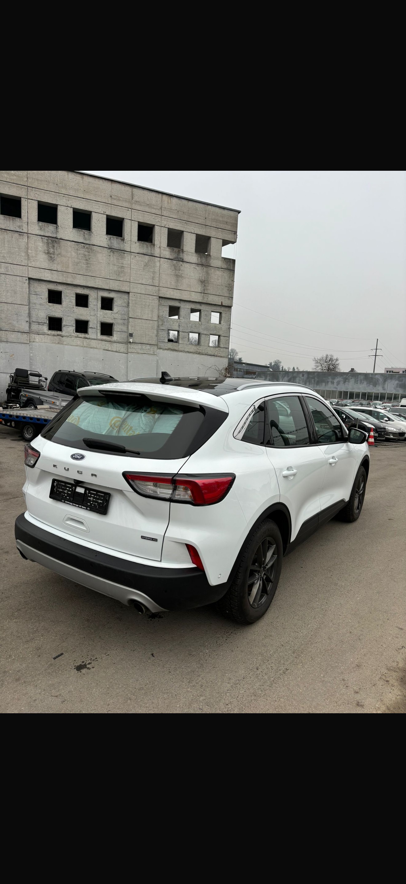 FORD Kuga 2.5 FHEV Titanium 4WD-image-4