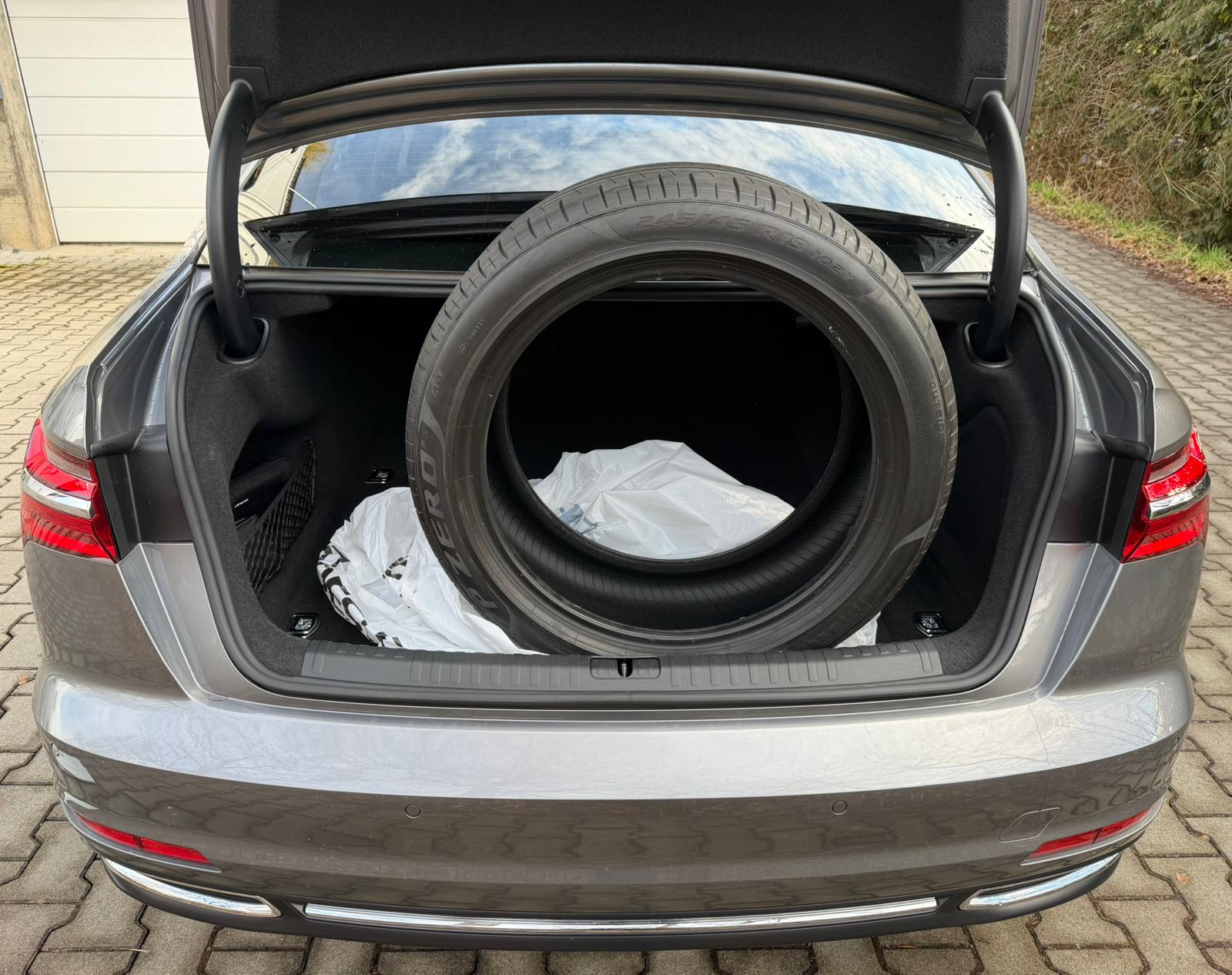 AUDI A6 Limousine 50 TDI Design quattro tiptronic-image-13