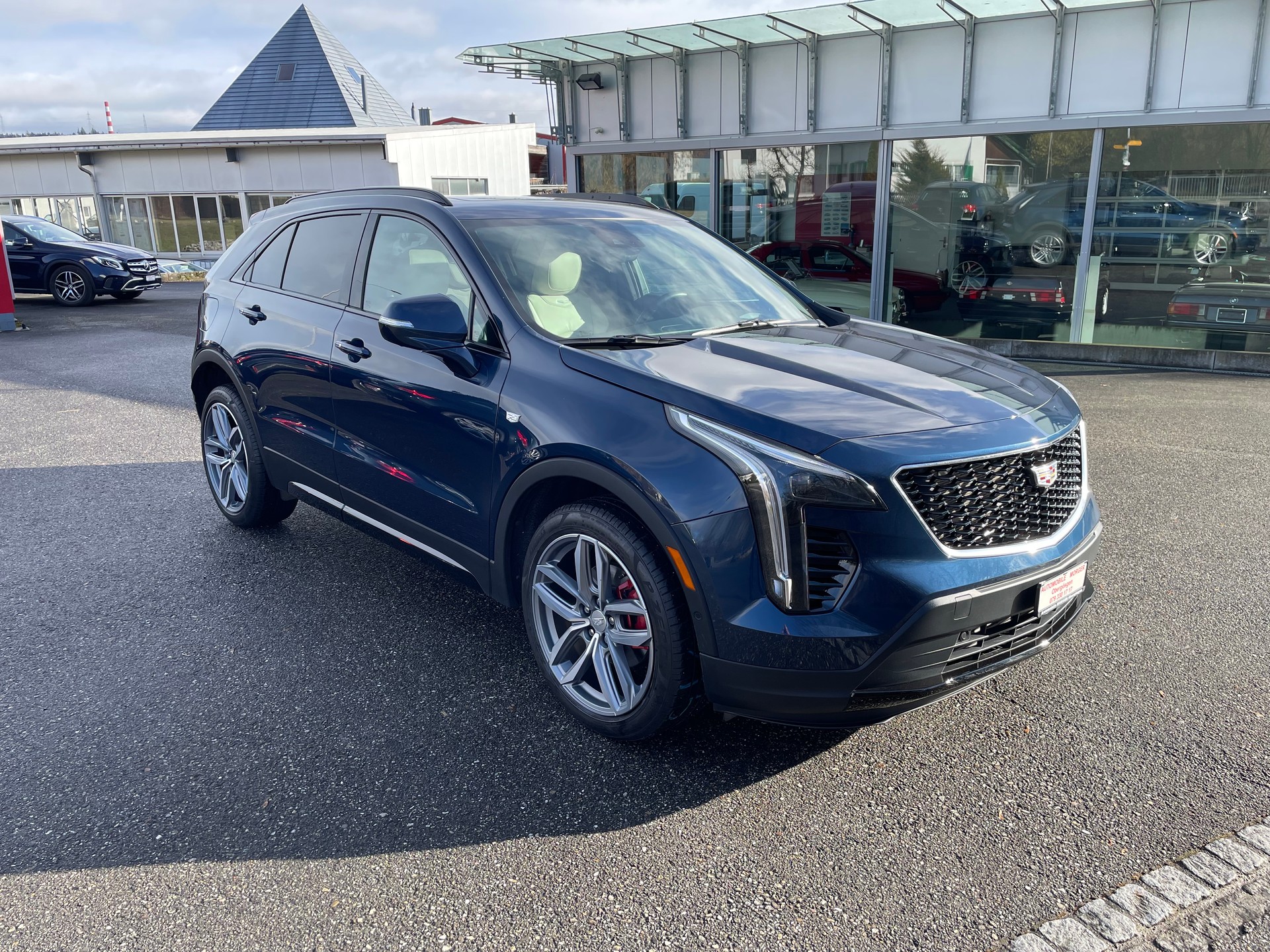 CADILLAC XT4 350T 2.0 Sport AWD Automat-image-2