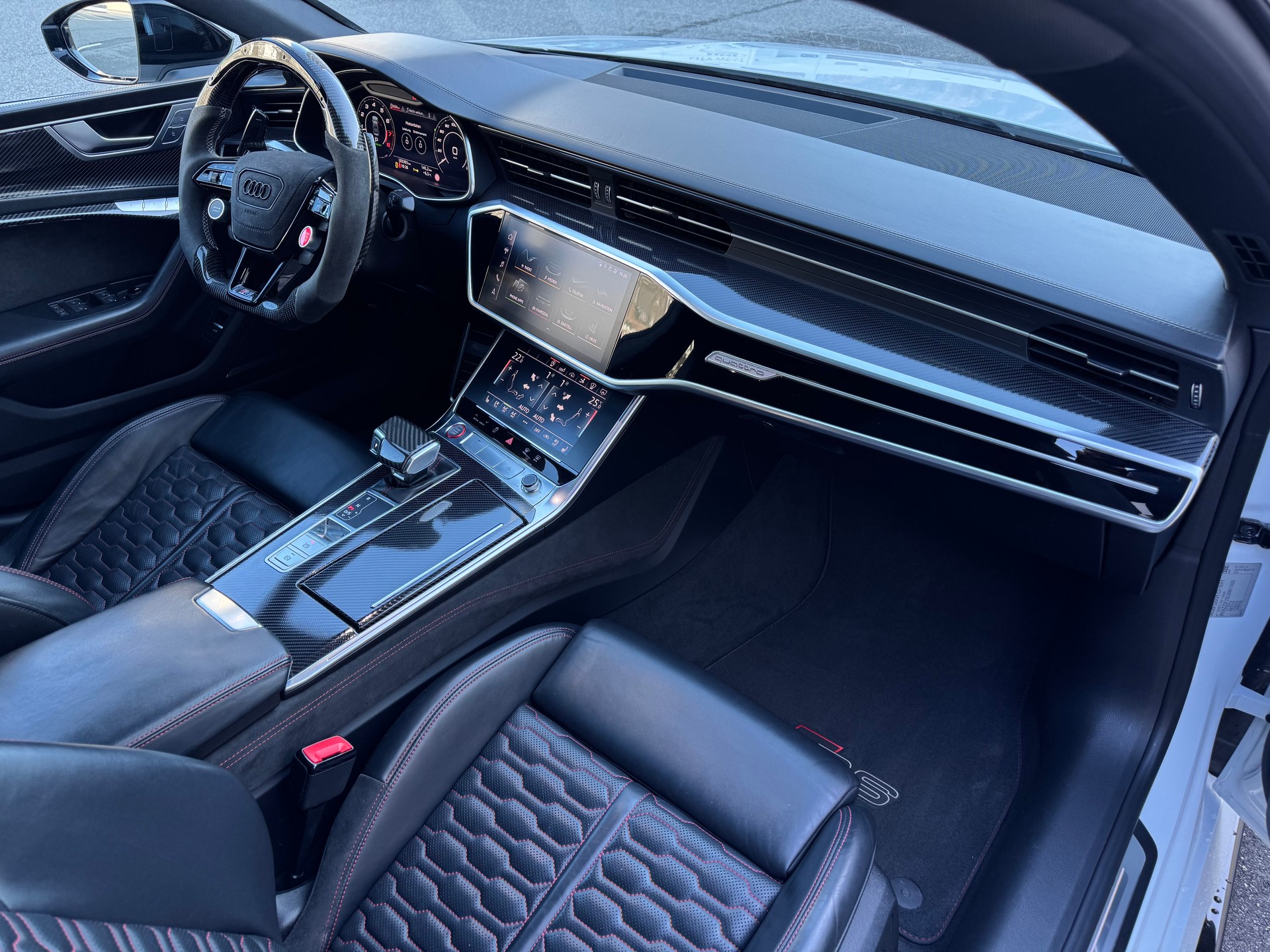 AUDI RS7 Sportback MHEV-image-11