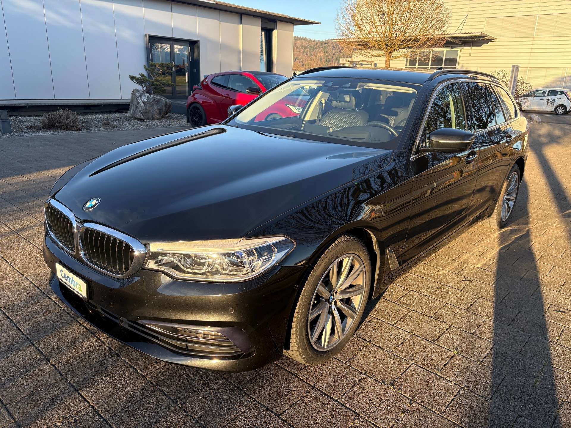 BMW 530d xDrive Touring Sport Line Steptronic-image-1