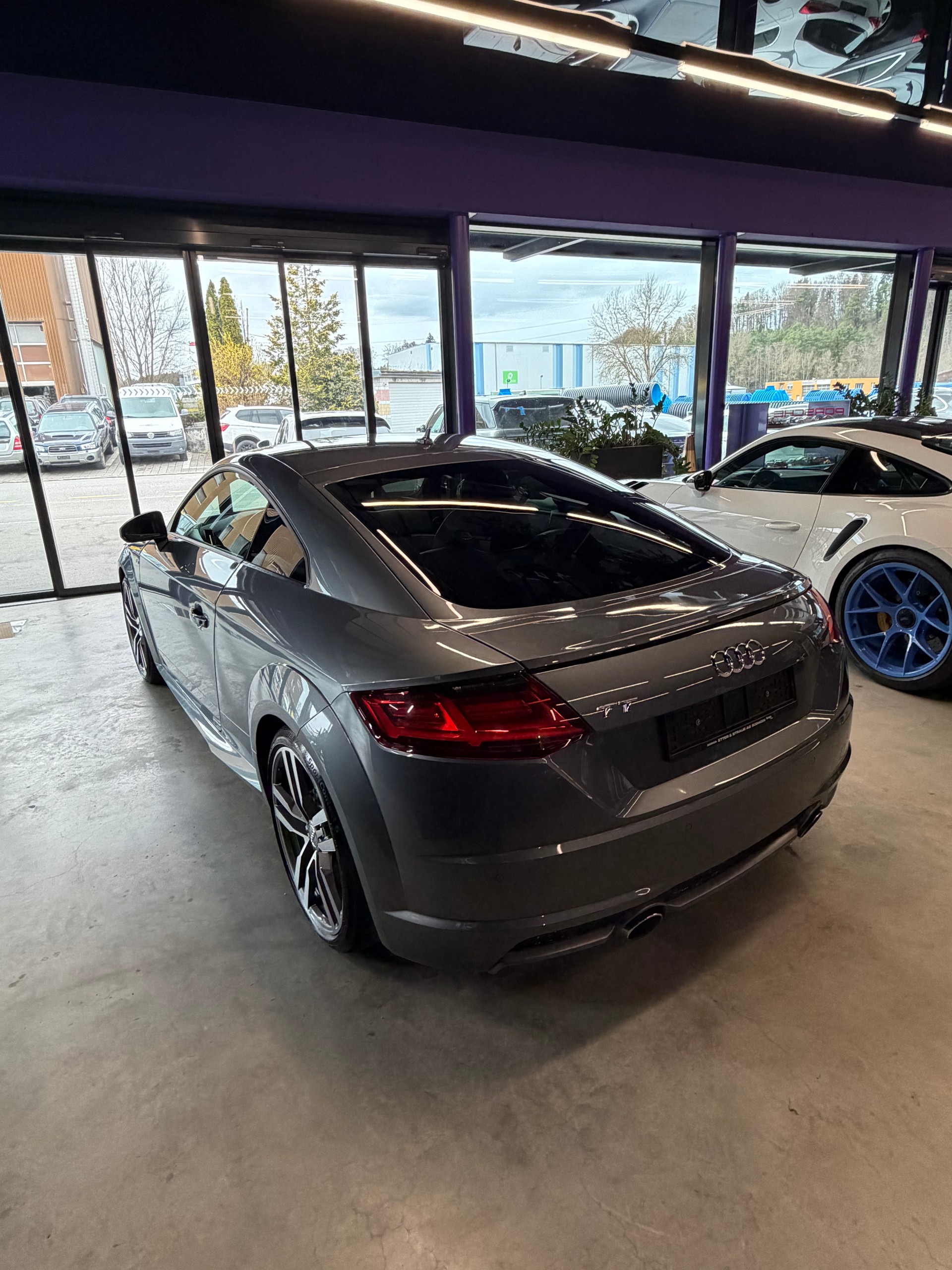 AUDI TT Coupé 2.0 TFSI S-tronic-showroom-element-3