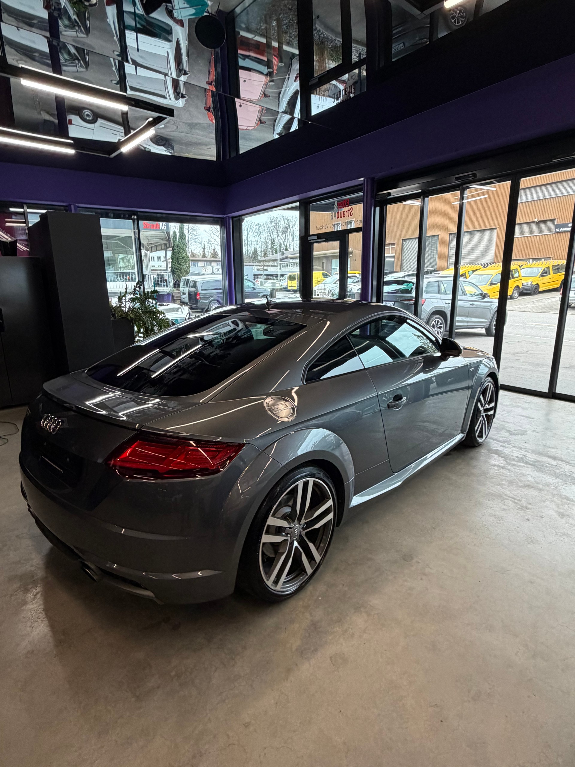 AUDI TT Coupé 2.0 TFSI S-tronic-image-8