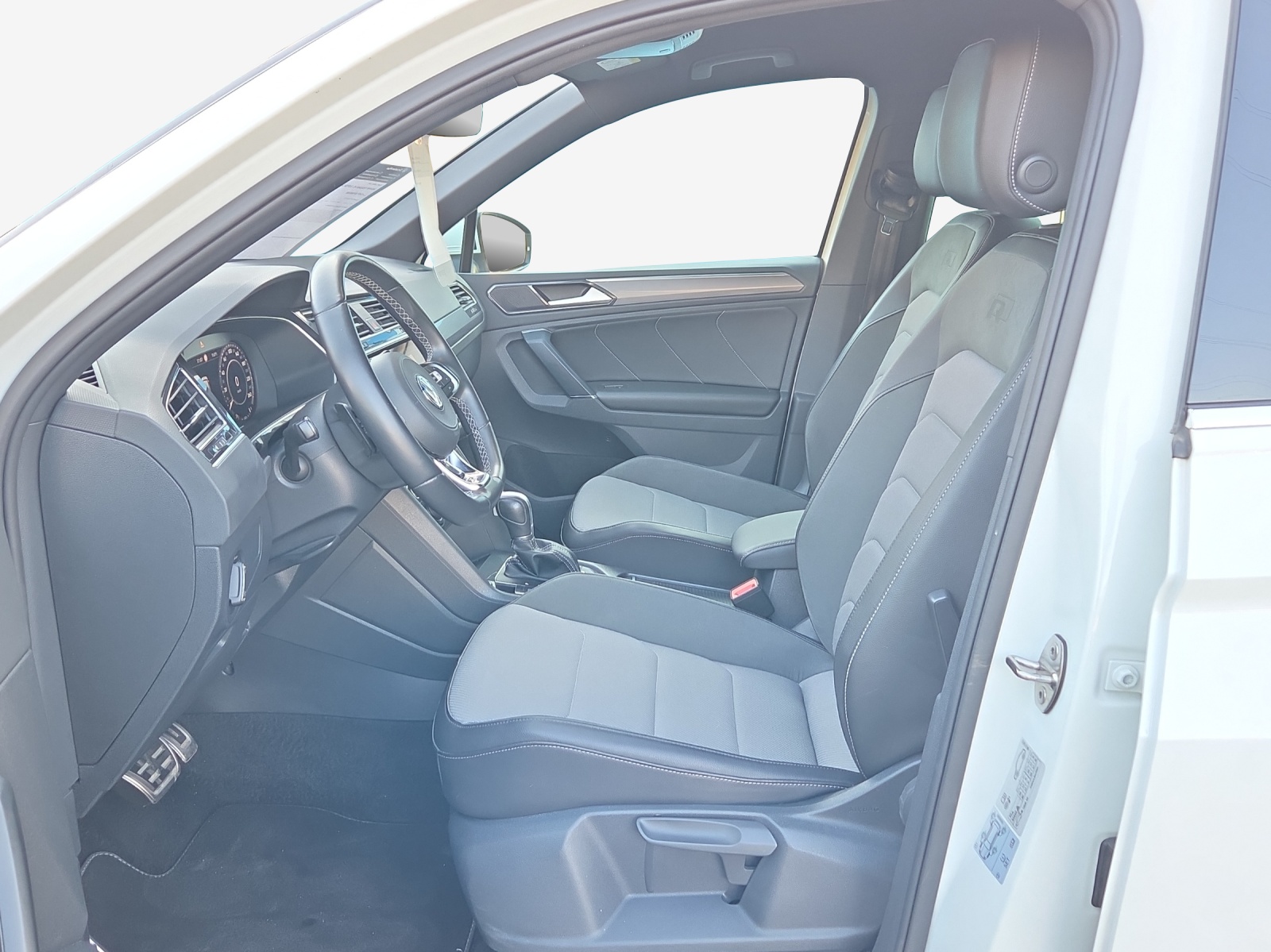 VW Tiguan 2.0 TDI SCR Highline 4Motion DSG-image-6