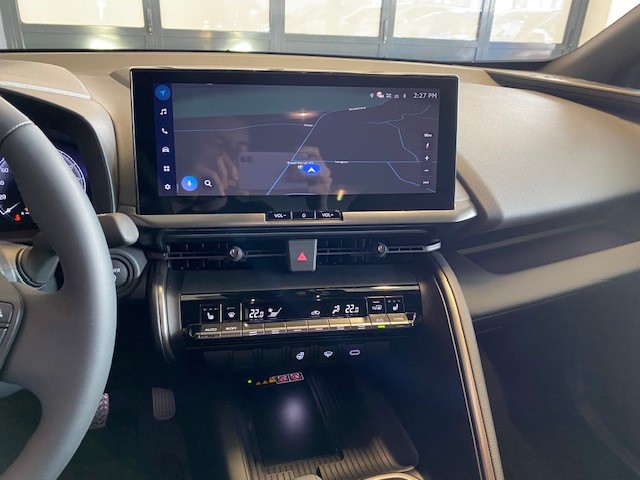 TOYOTA C-HR 2.0 HEV Swiss Edition 4x4-image-12