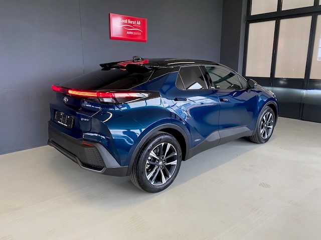 TOYOTA C-HR 2.0 HEV Swiss Edition 4x4-image-4