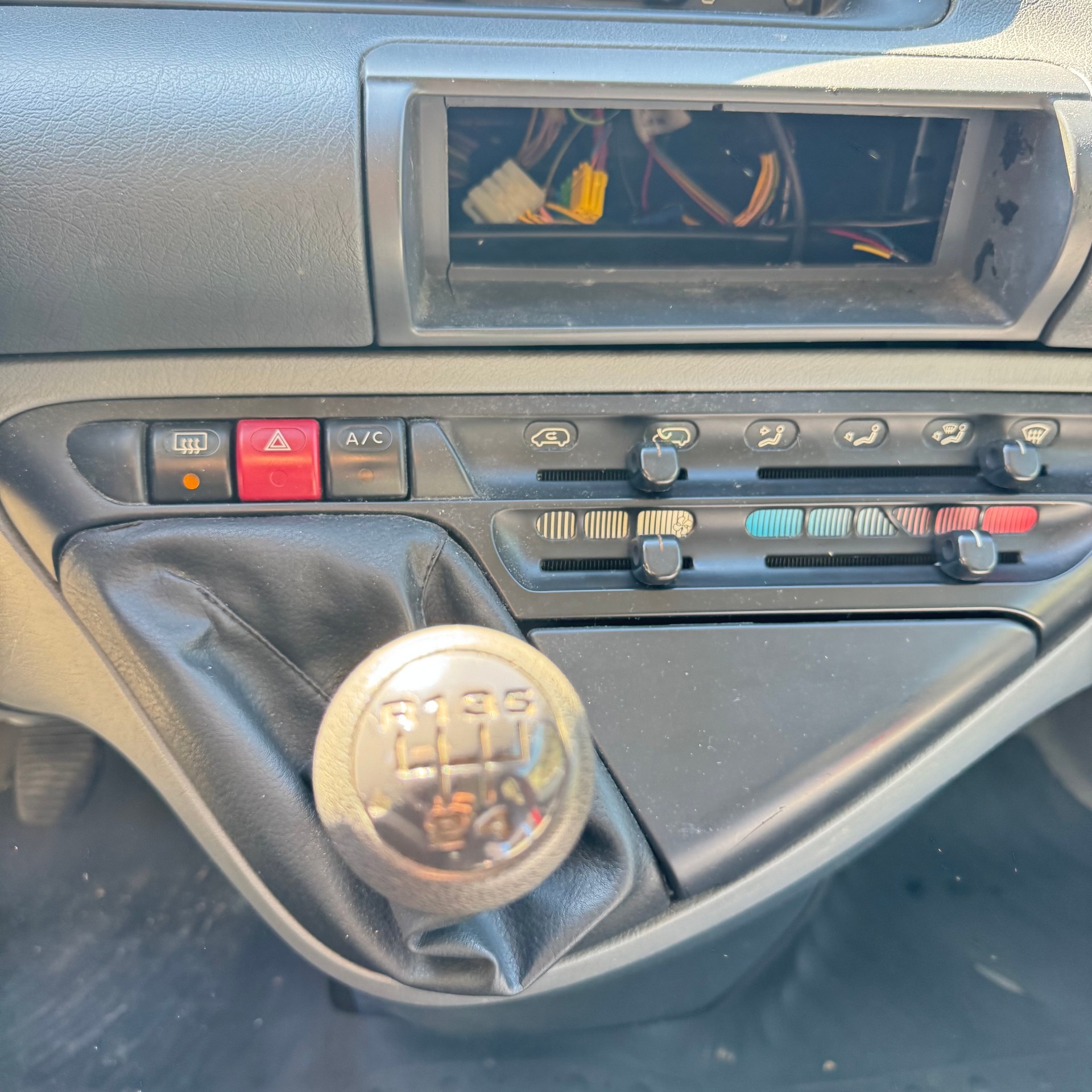 CITROEN Jumpy 2.0 HDI-110 Confort-image-10