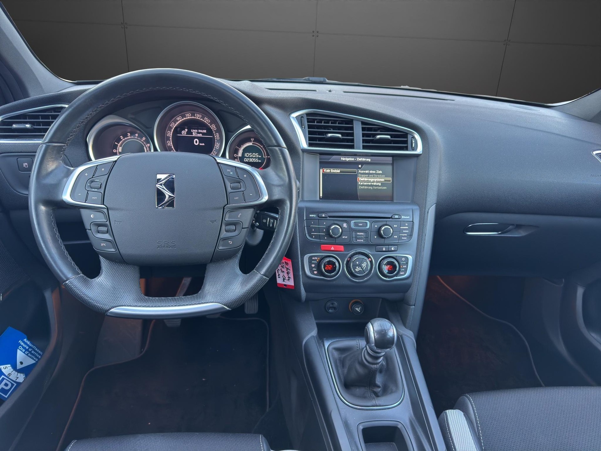 DS AUTOMOBILES 4 1.2 PureTech So Chic-image-7