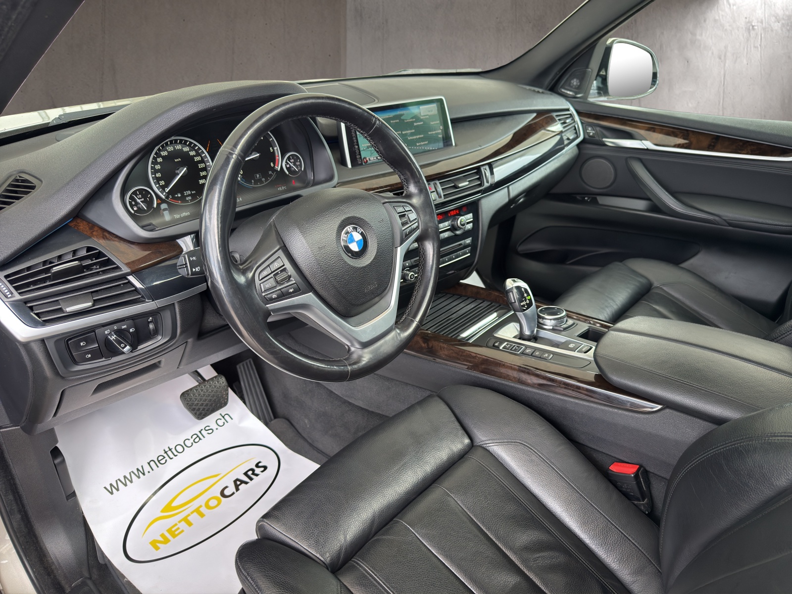 BMW X5 xDrive 30d Steptronic-image-8