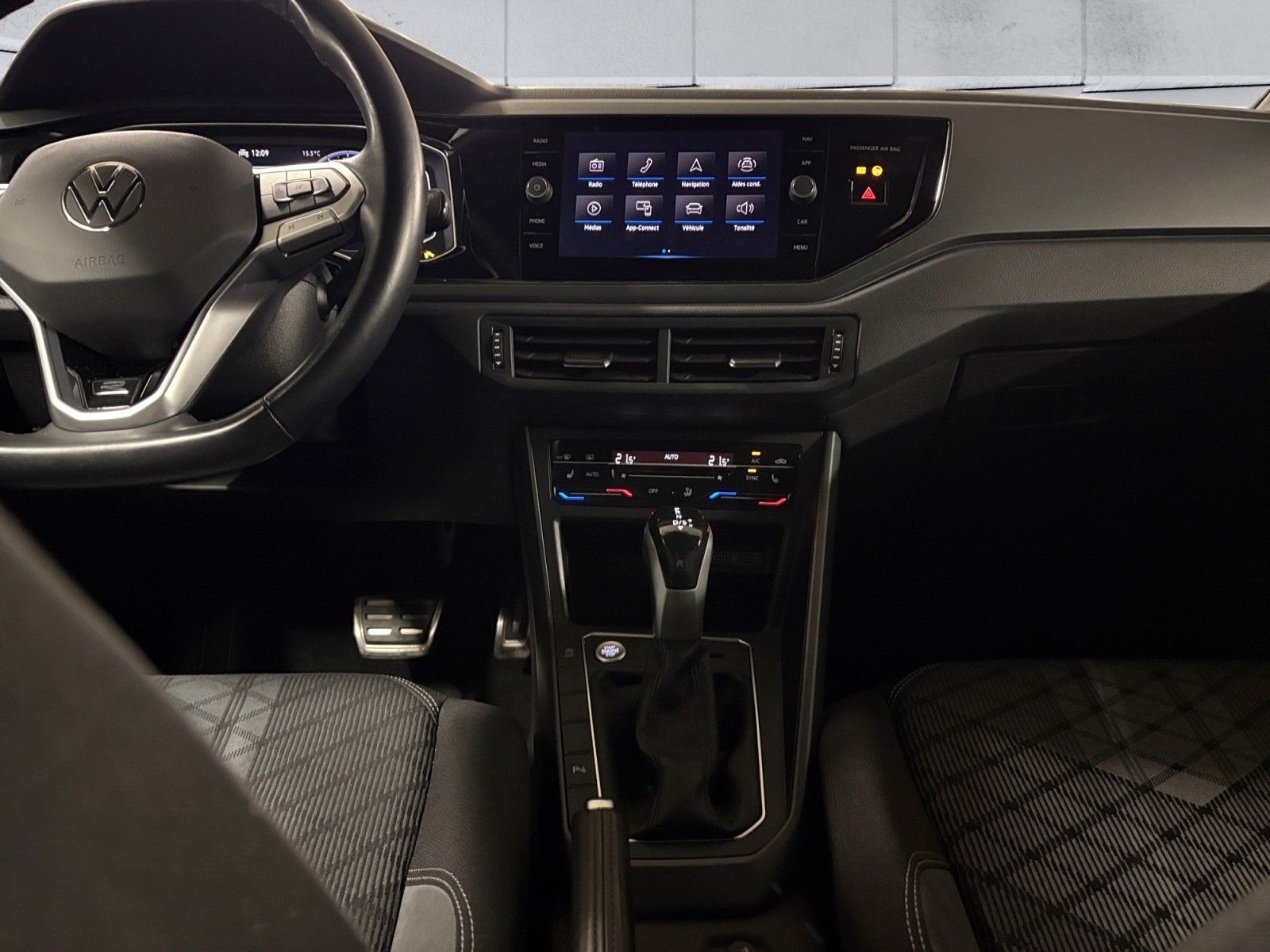 VW Taigo 1.5 TSI R-Line DSG/VIirtual Cockpit / Caméra de recul / Jantes 17* / Apple Carplay-image-10