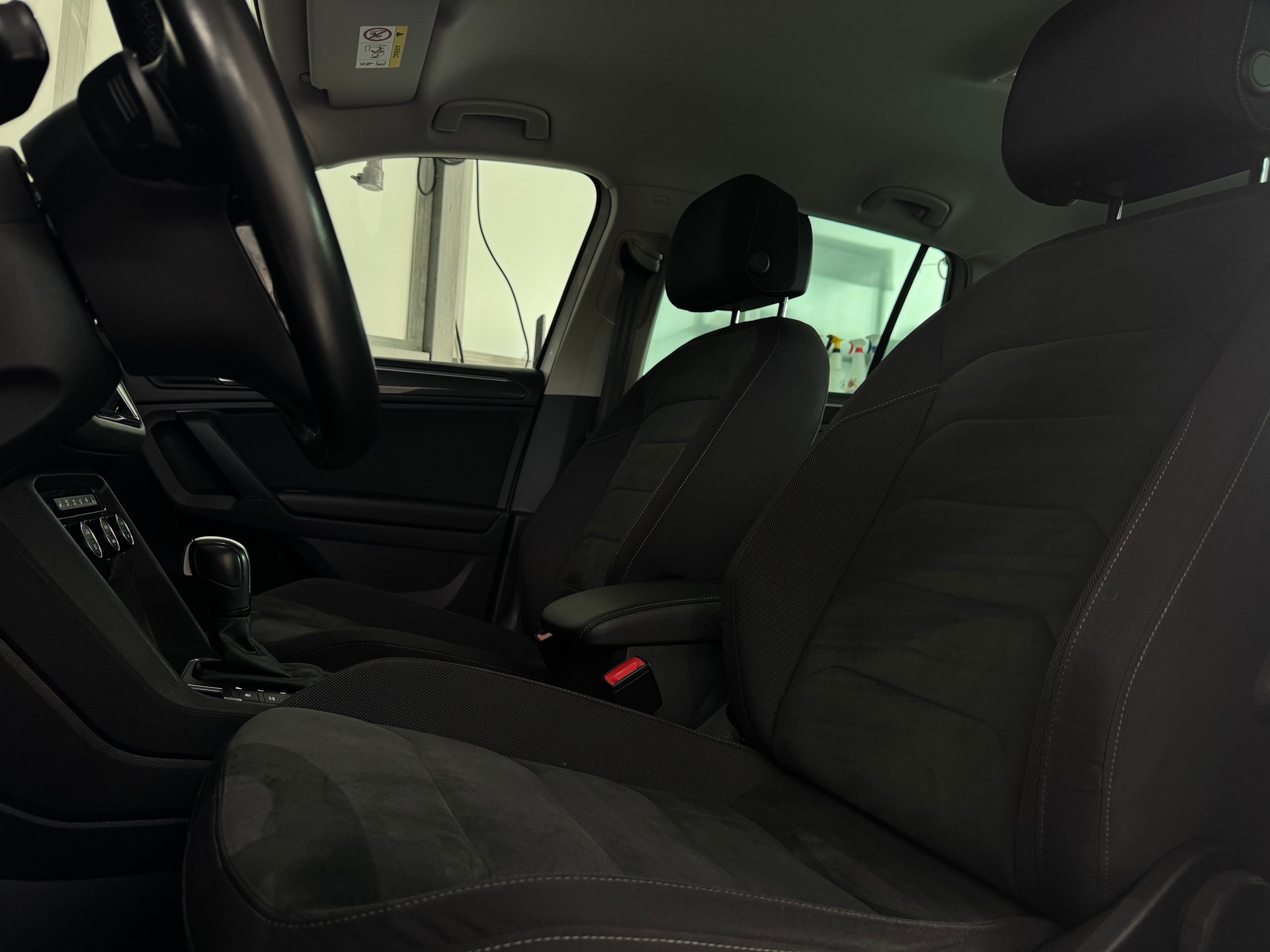 VW Tiguan 2.0TSI Highline 4Motion DSG-image-5