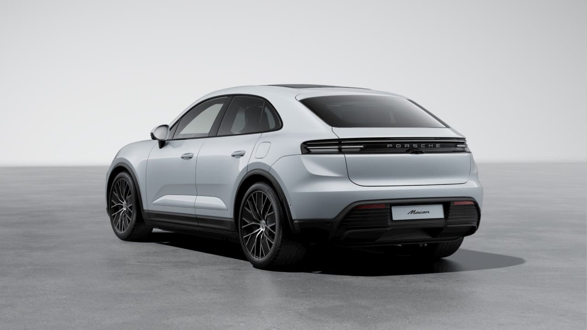 PORSCHE Macan-image-2