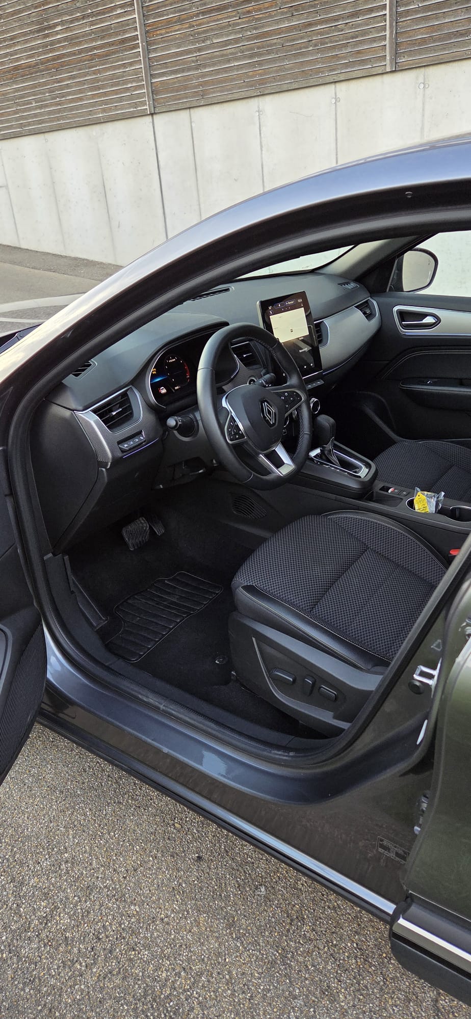 RENAULT Arkana 1.3 TCe Techno EDC-image-9