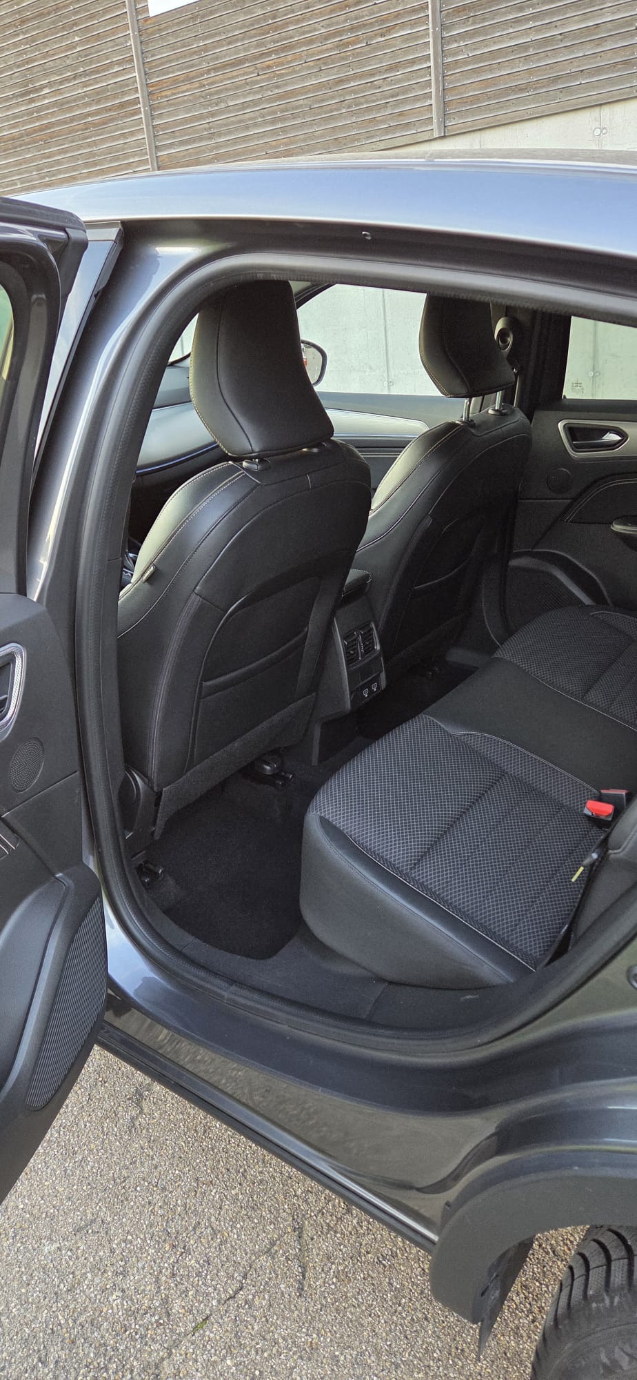 RENAULT Arkana 1.3 TCe Techno EDC-image-10