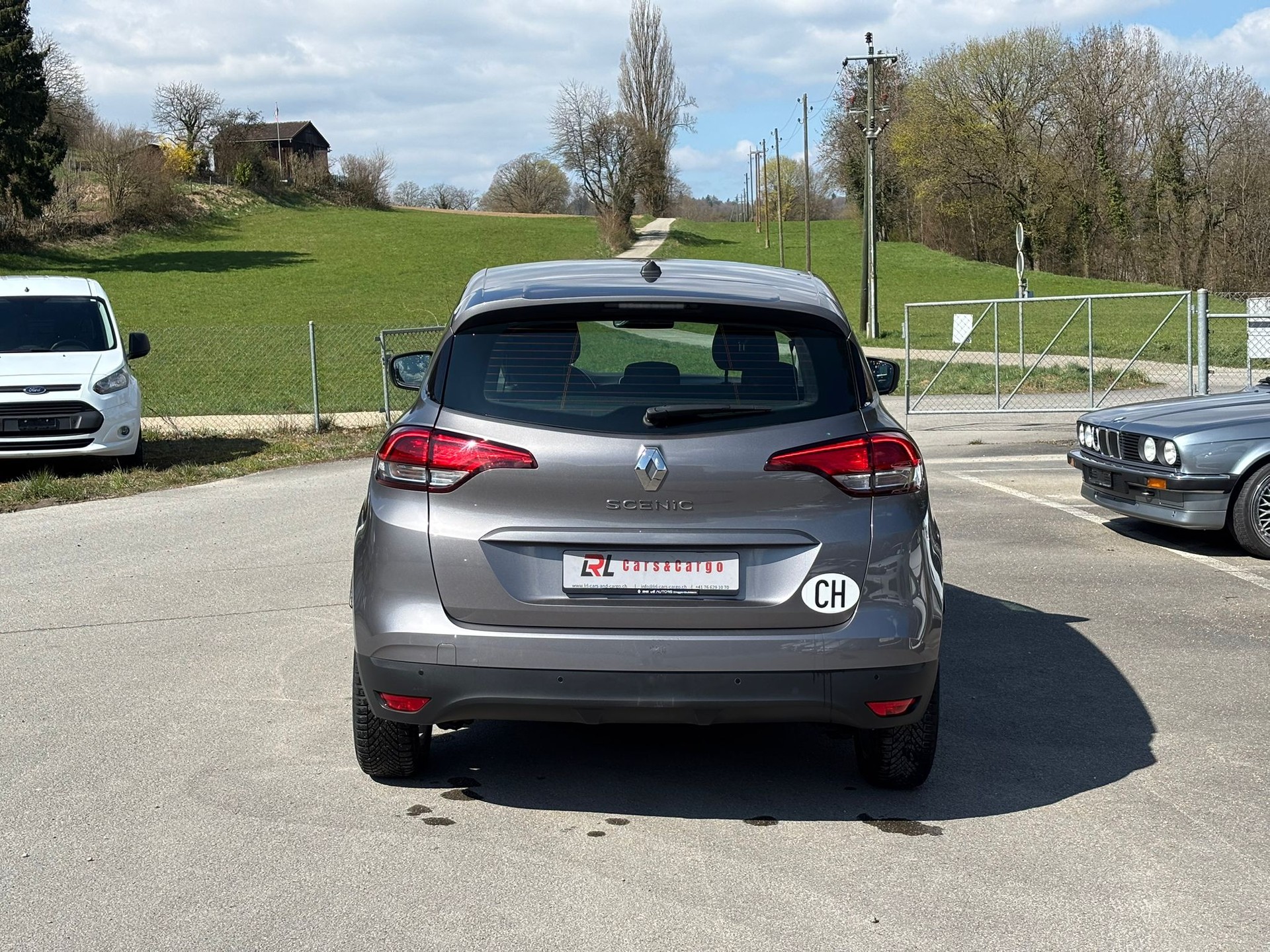 RENAULT Scénic 1.8 dCi Zen EDC-image-5