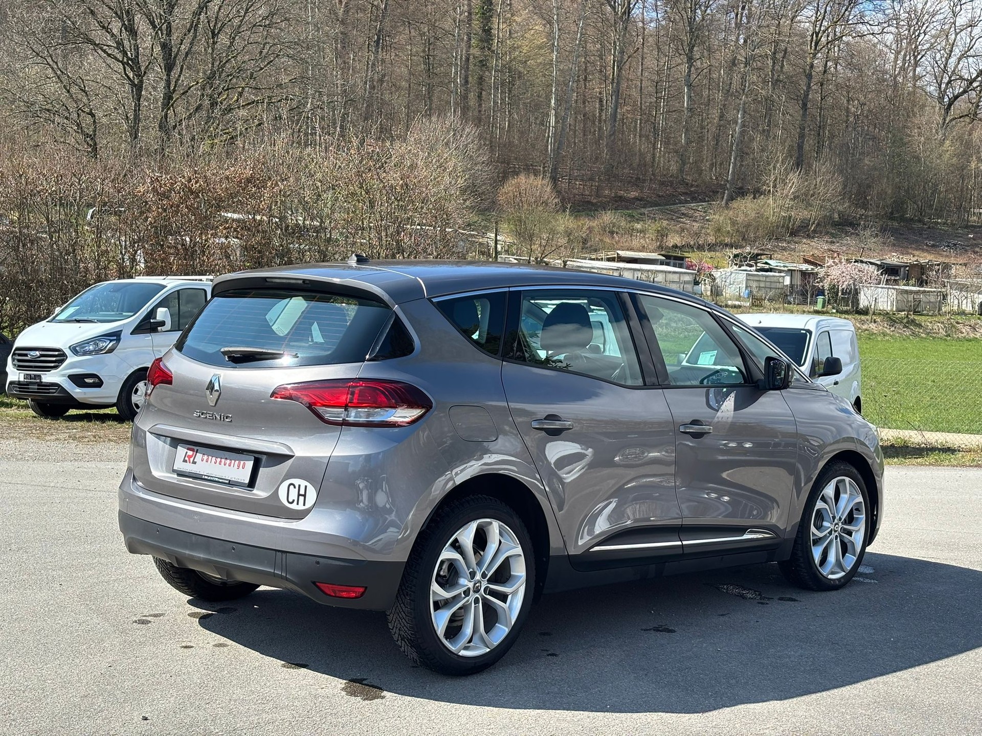 RENAULT Scénic 1.8 dCi Zen EDC-image-4