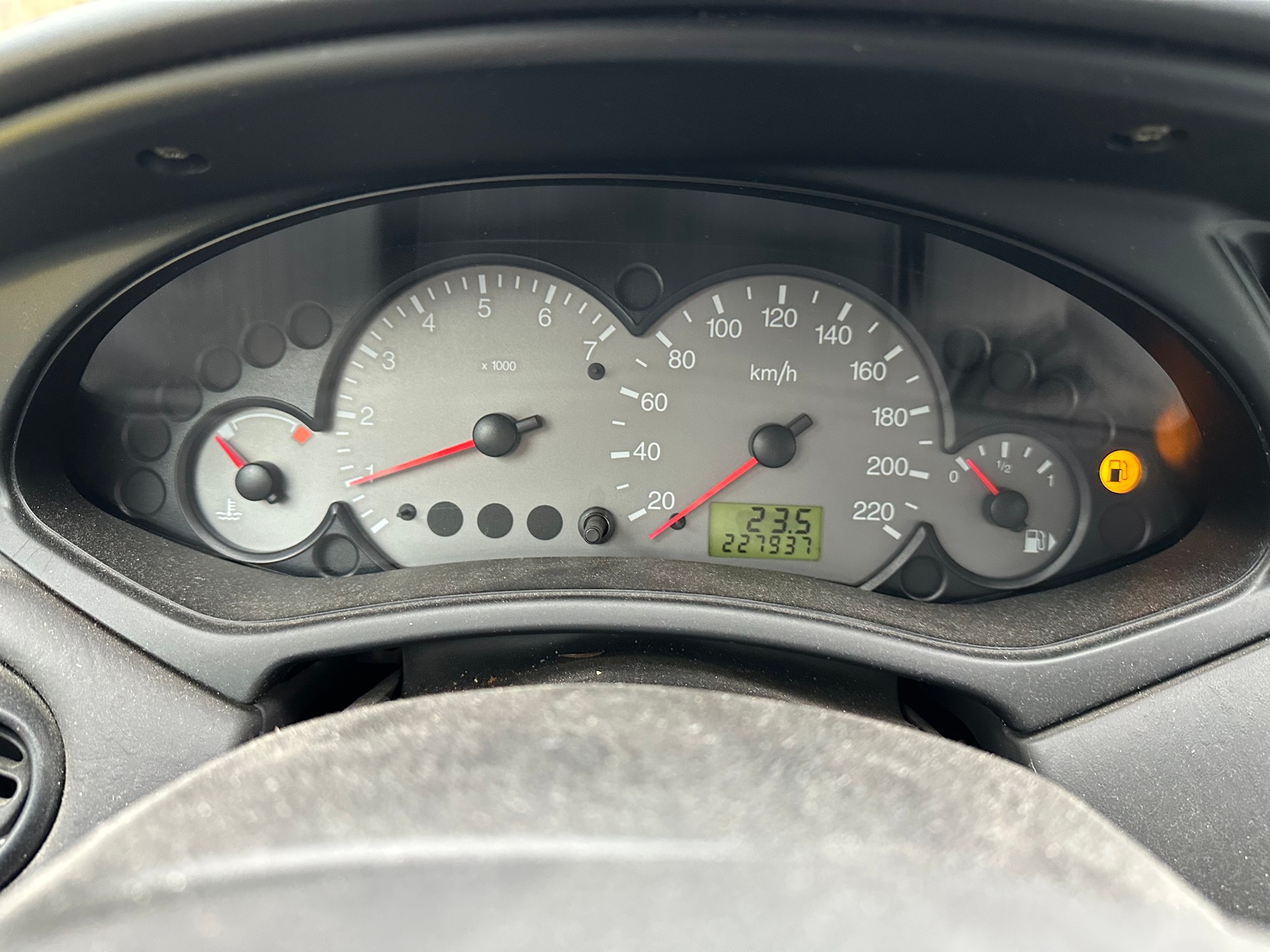FORD Focus 1.8i 16V Trend FIXPREIS-image-11