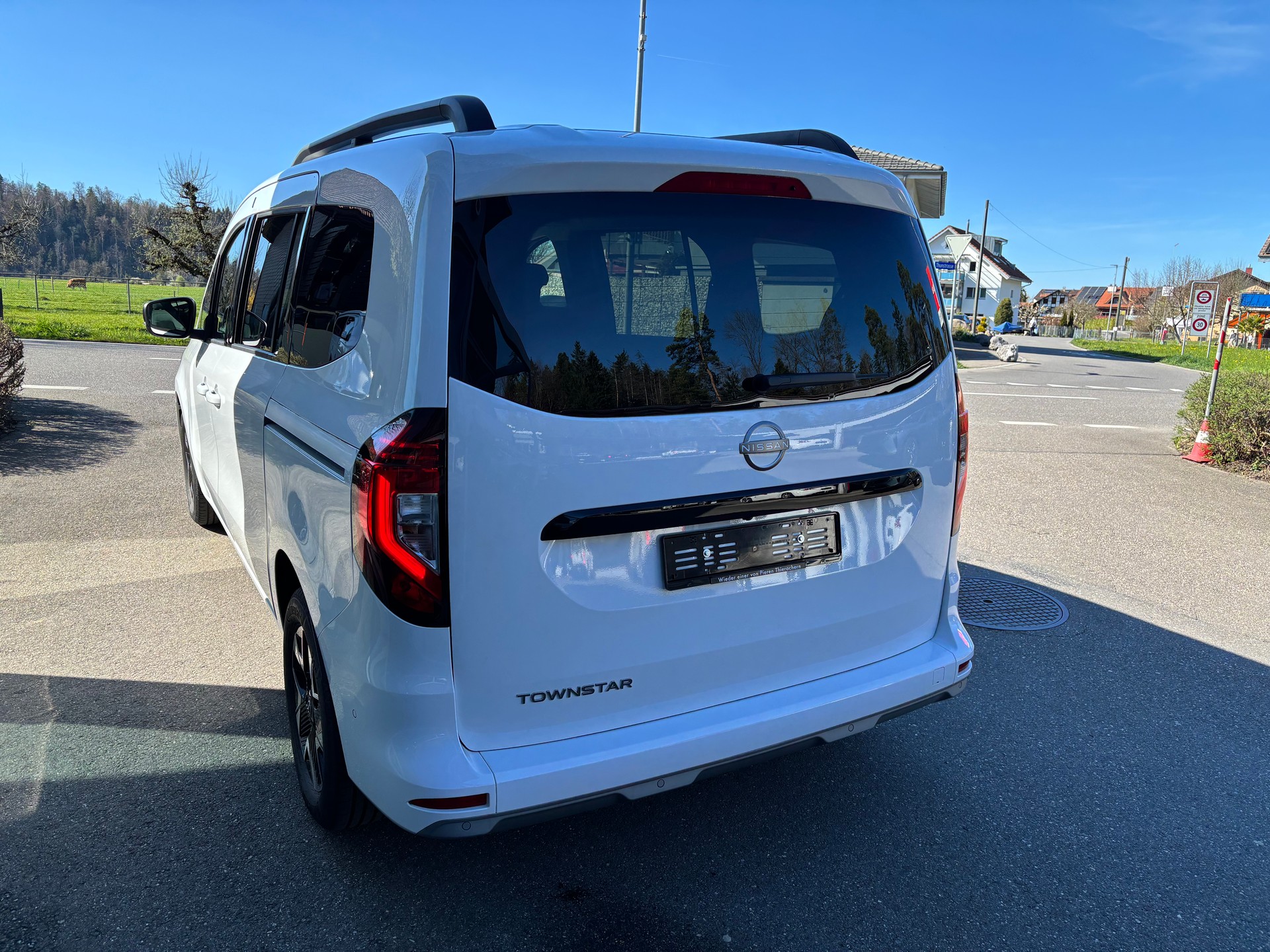 NISSAN Townstar Kombi L2 Tekna 7 Plätze DCT-image-2