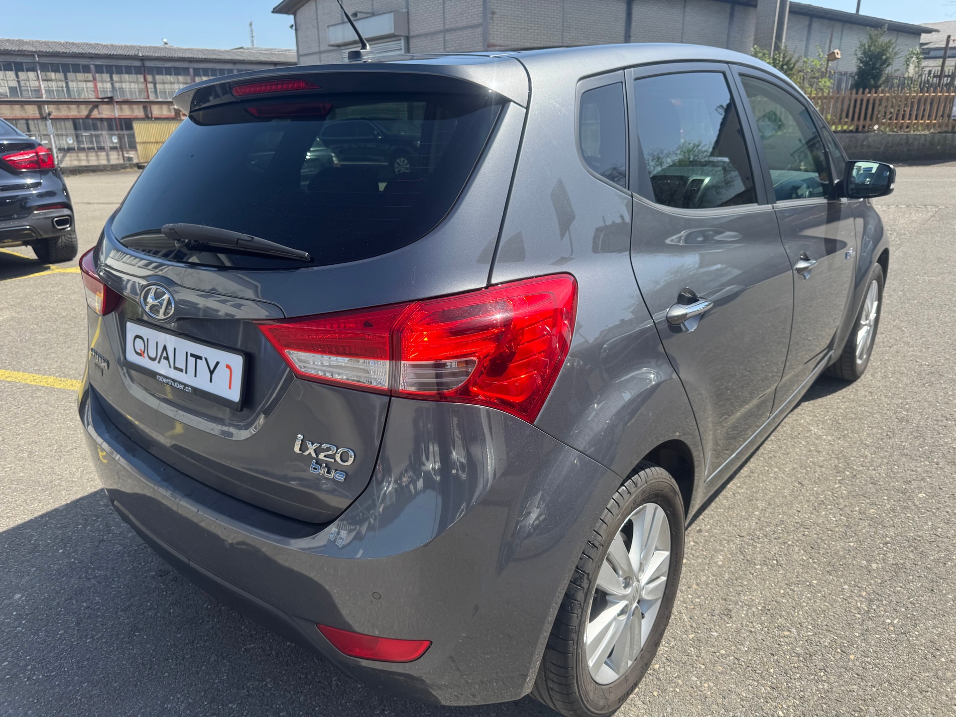 HYUNDAI iX20 1.6 Premium-image-4