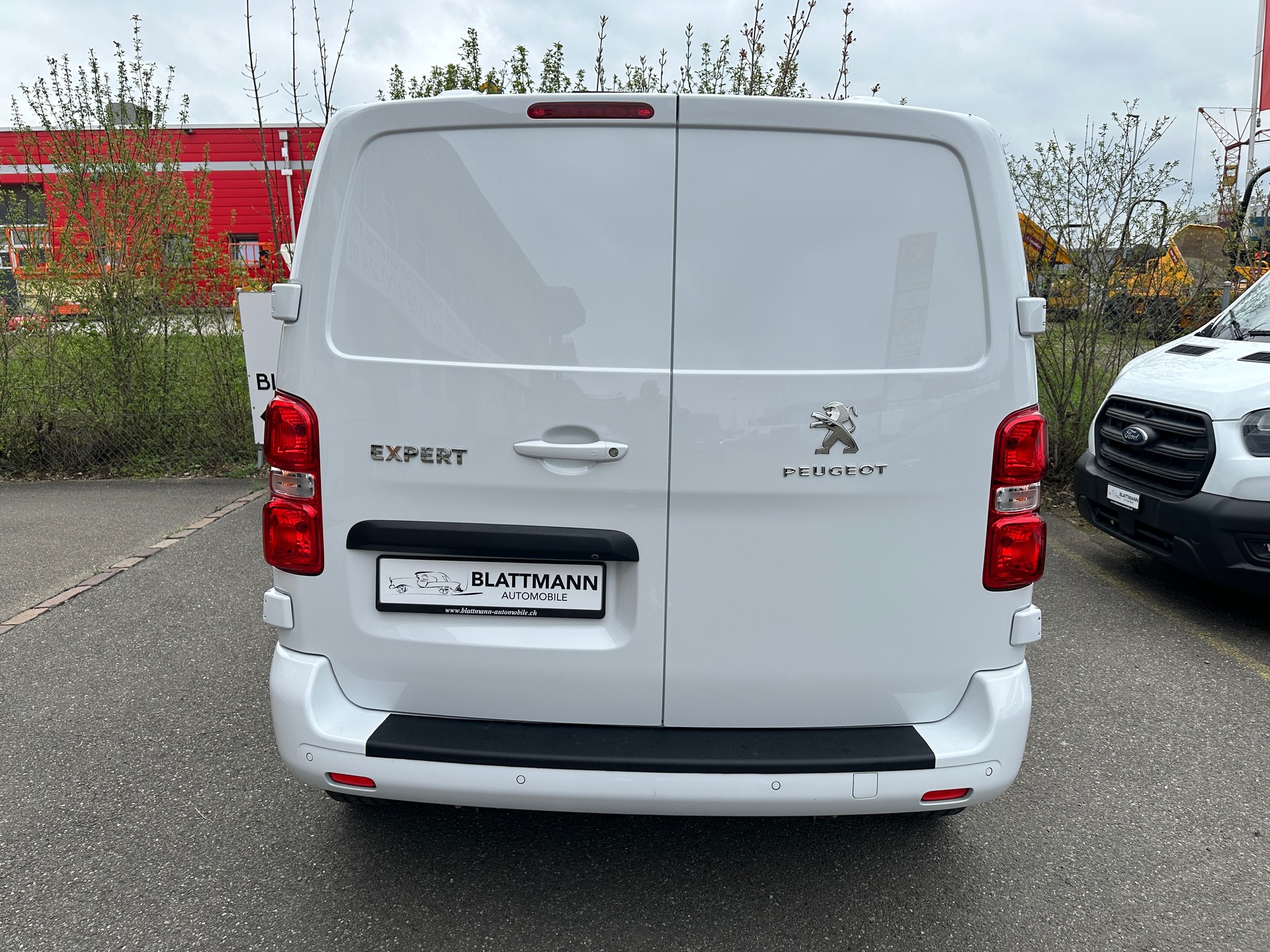PEUGEOT Expert 2.0 BlueHDi 145 S&S Long EAT8-image-14
