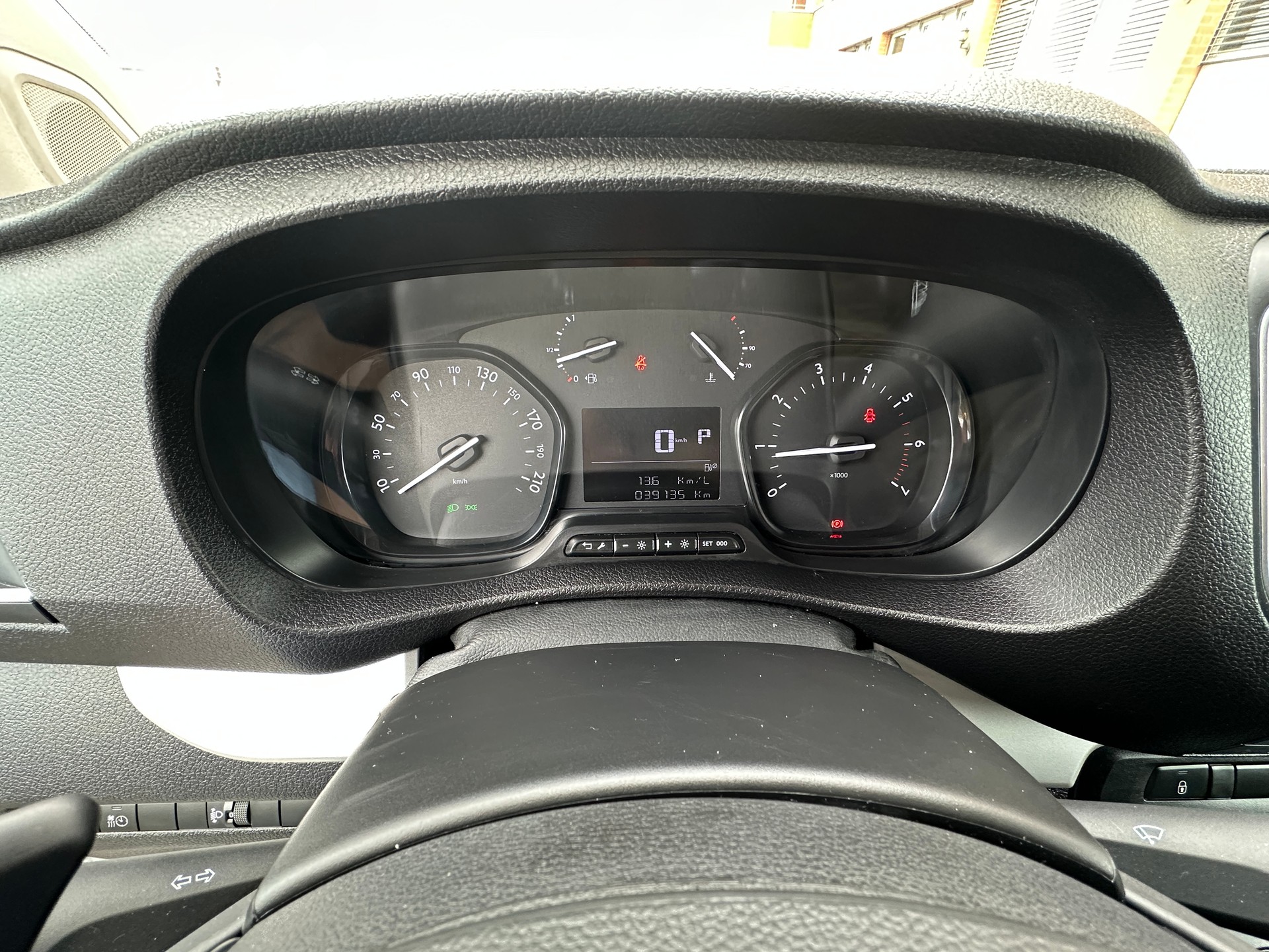 PEUGEOT Expert 2.0 BlueHDi 145 S&S Long EAT8-image-7