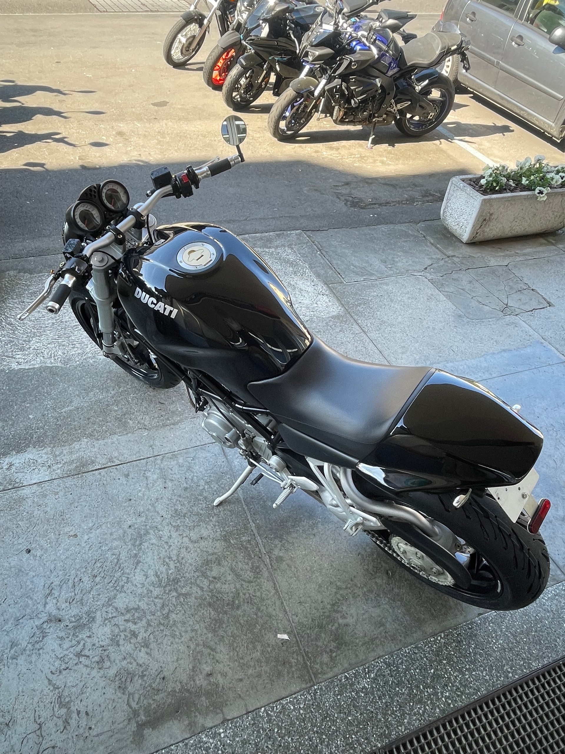 DUCATI Monster 800 S2R Dark-image-4