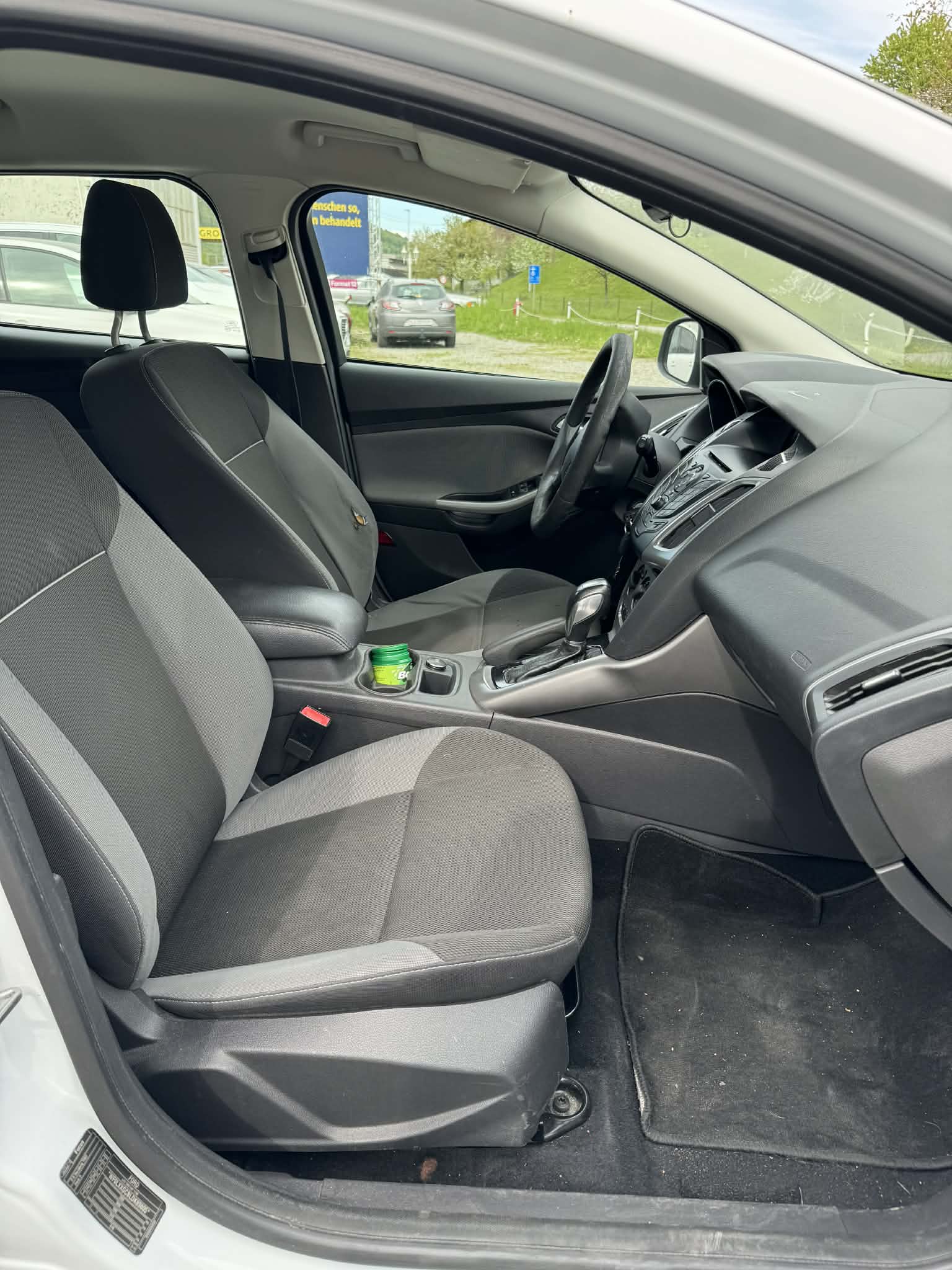 FORD Focus 2.0 TDCi Trend PowerShift-image-9