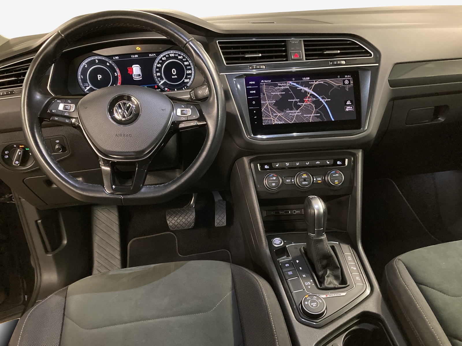 VW Tiguan 2.0 TDI SCR Highline4Motion DSG-image-8
