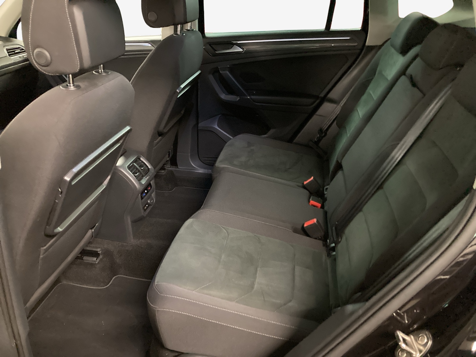 VW Tiguan 2.0 TDI SCR Highline4Motion DSG-image-11