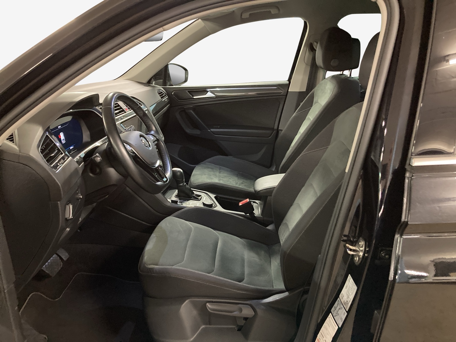 VW Tiguan 2.0 TDI SCR Highline4Motion DSG-image-7