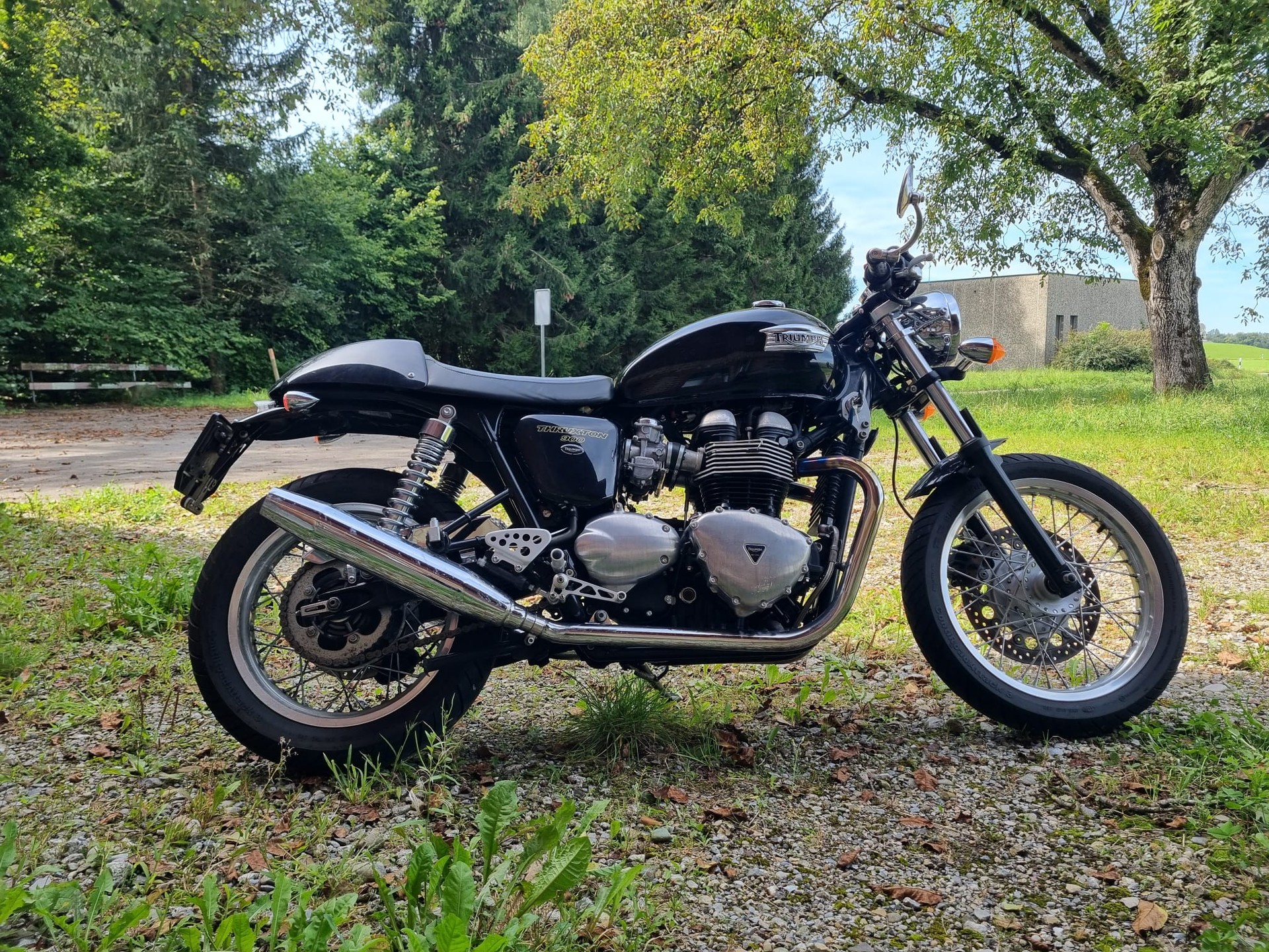 TRIUMPH Thruxton 900 i