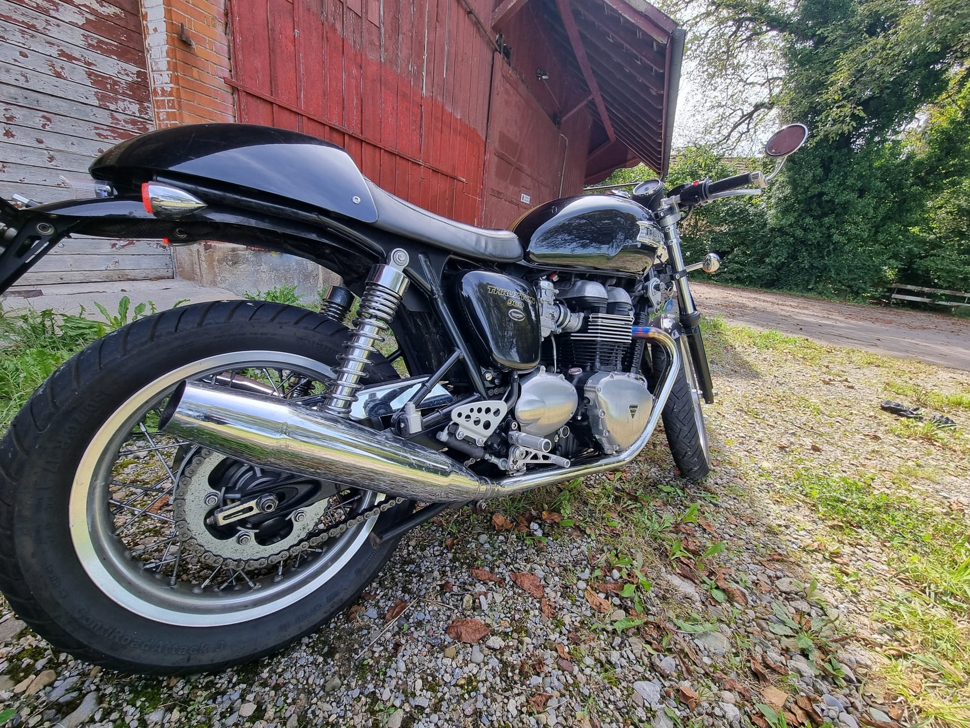 TRIUMPH Thruxton 900 i-image-2