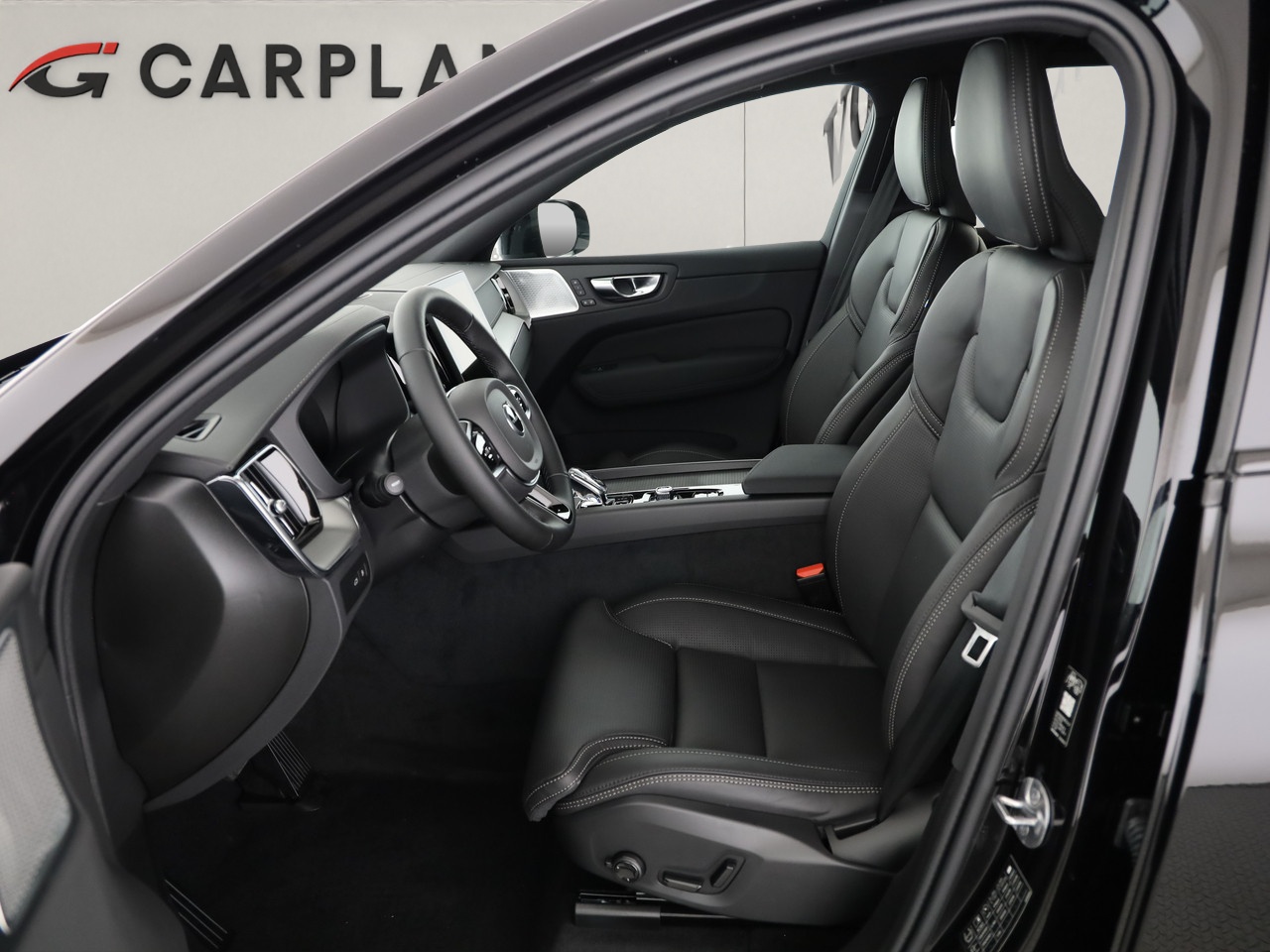 VOLVO XC60 2.0 T8 TE Black Edition eAWD-showroom-element-3