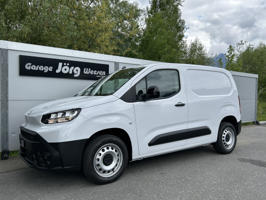TOYOTA Proace City Van 1.2 ActiM