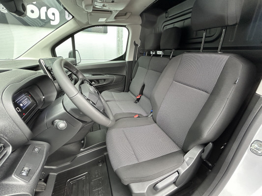TOYOTA Proace City Van 1.2 ActiM-image-6