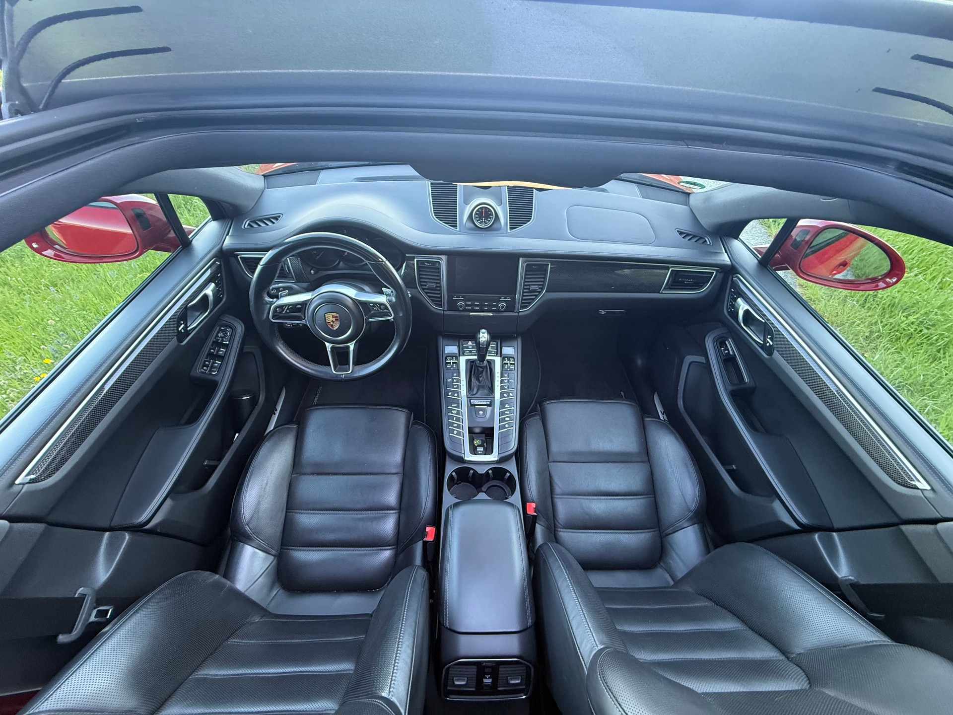 PORSCHE 3.0 V6 GTS-image-3