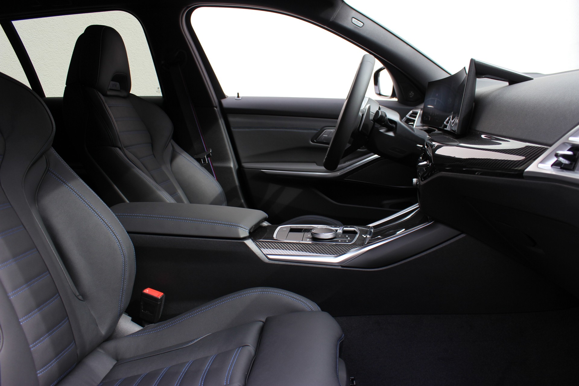 BMW M340i xDrive 48V Touring M Sport Pro Sonderlackierung LE MANS BLAU *1.9%-LEASINGAKTION* 🏖️JULI-ANGEBOT🏖️-image-3
