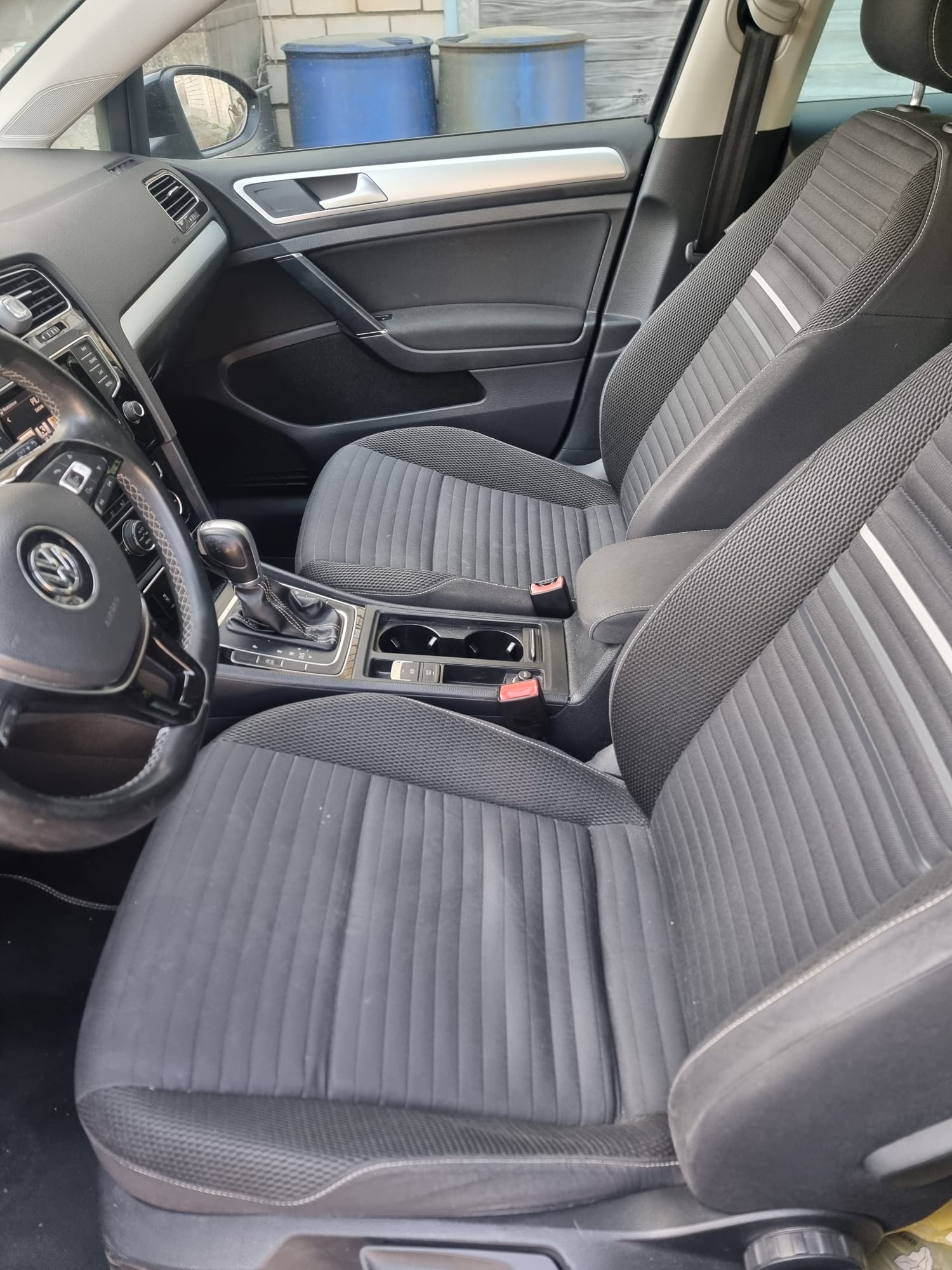 VW Golf Variant 2.0 TDI Comfortline DSG-image-7