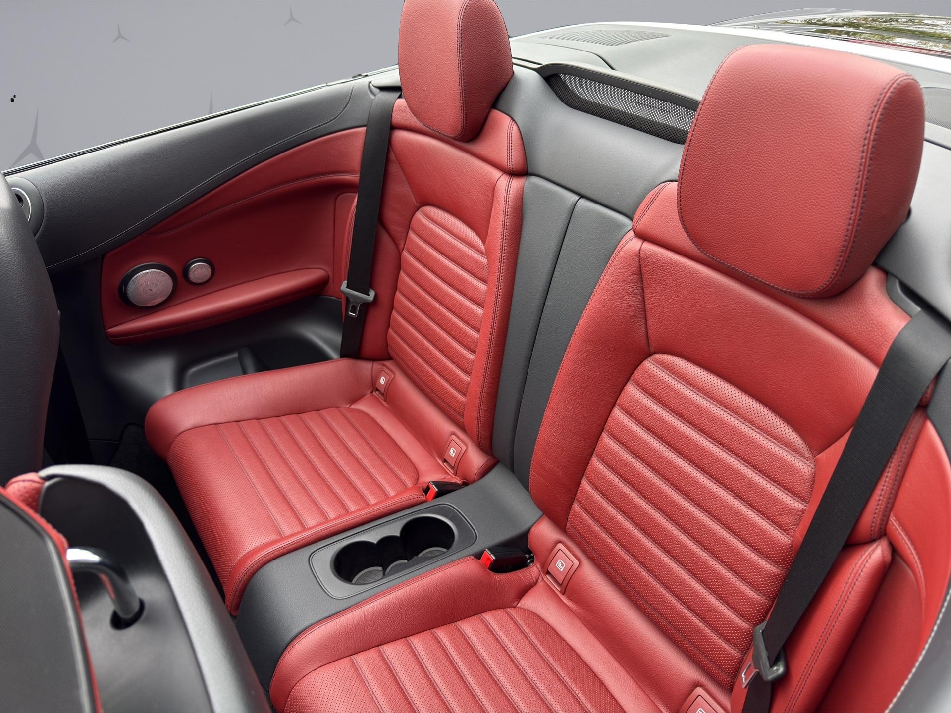 MERCEDES-BENZ C 43 AMG 4matic Cabriolet-image-11